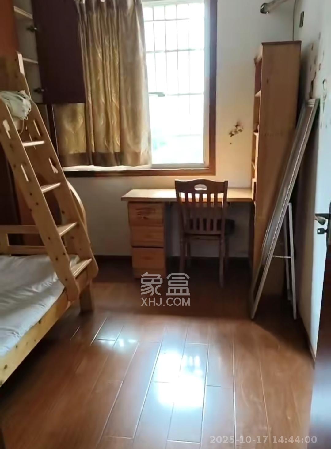 泊林晶城  2室1厅1卫    1800.0元/月室内图