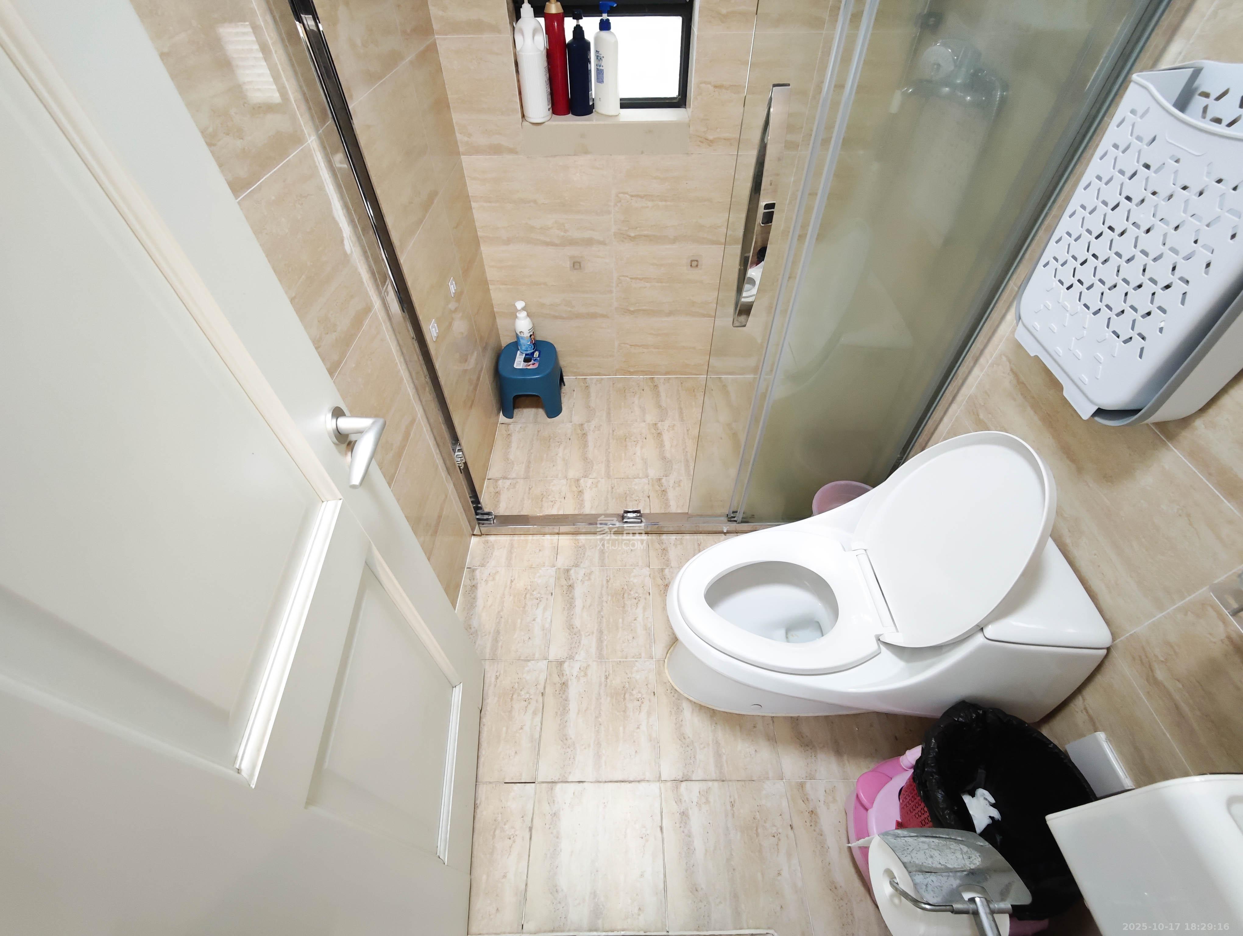 万科魅力之城观澜里  1室2厅1卫    119.0万卫生间