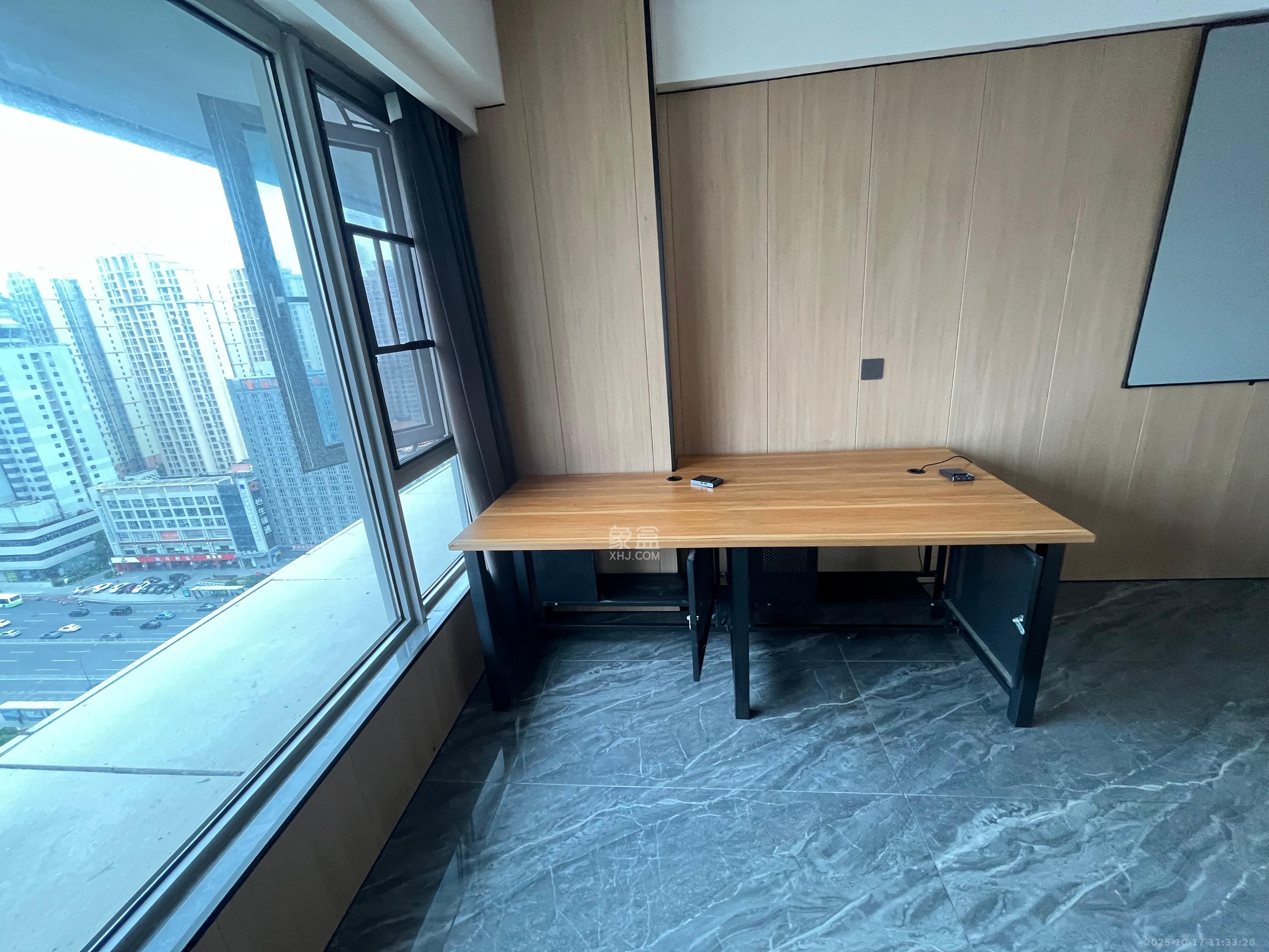 保利天禧EF区  1室0厅1卫    1650.0元/月室内图