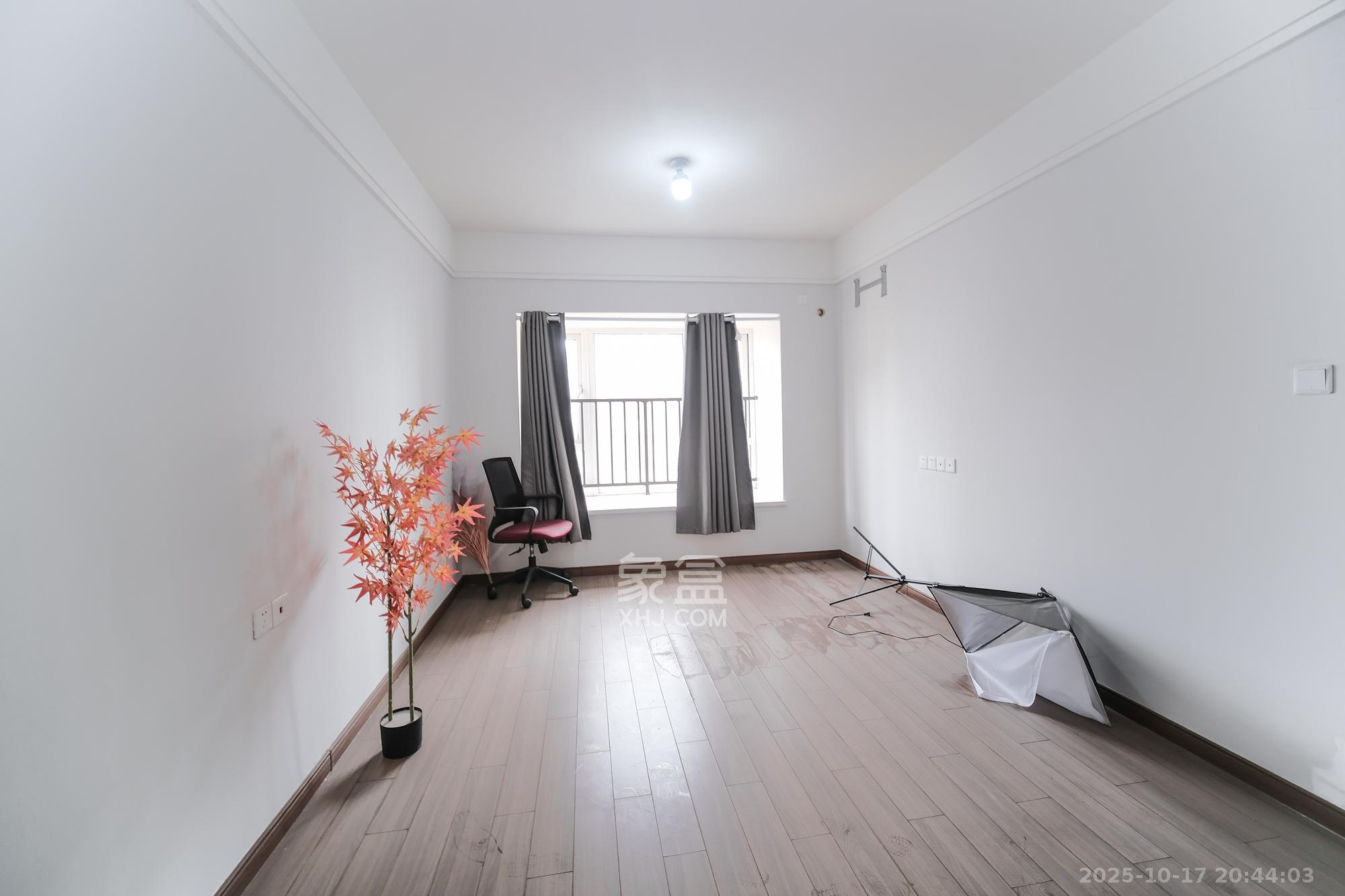 保利香槟国际 4室2厅2卫 95.0万 保利香槟国际 4室2厅2卫 95.0万卧室