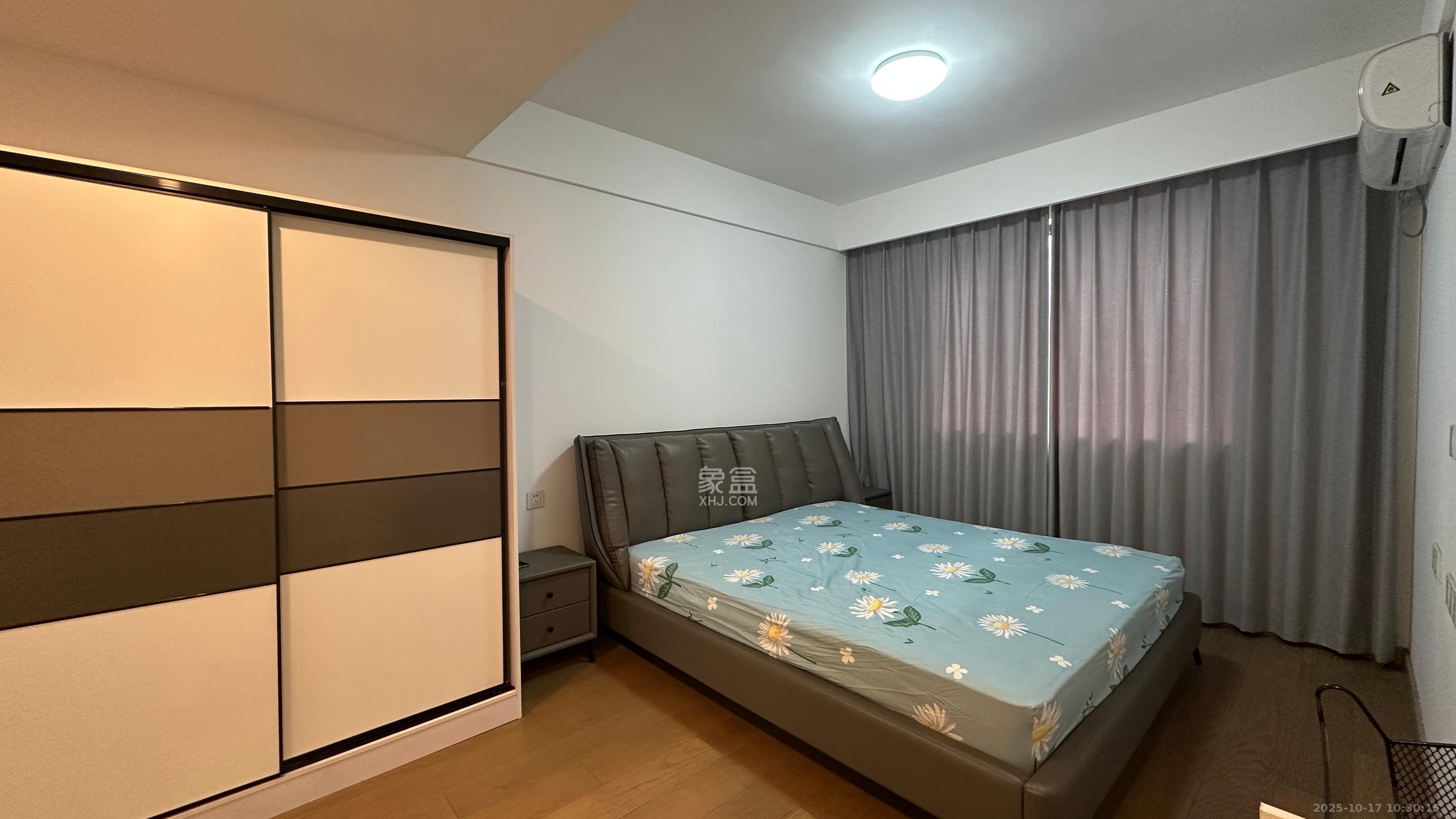 新城国际花都  3室2厅2卫    1800.0元/月 新城国际花都  3室2厅2卫    1800.0元/月室内图