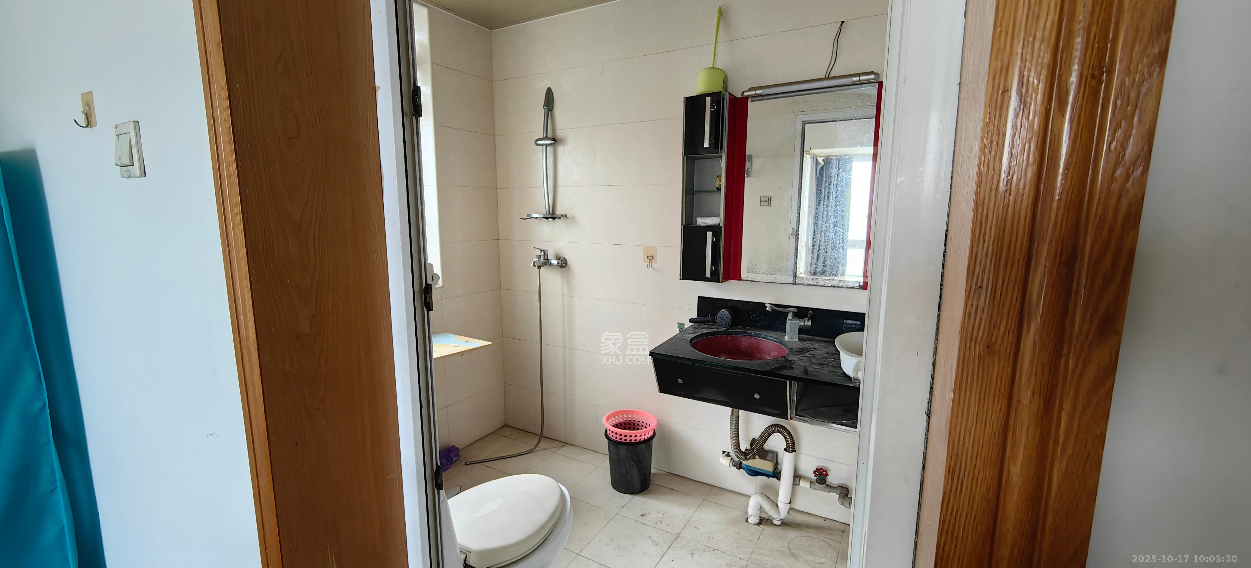 星沙教师公寓  3室2厅1卫    1750.0元/月 星沙教师公寓  3室2厅1卫    1750.0元/月室内图