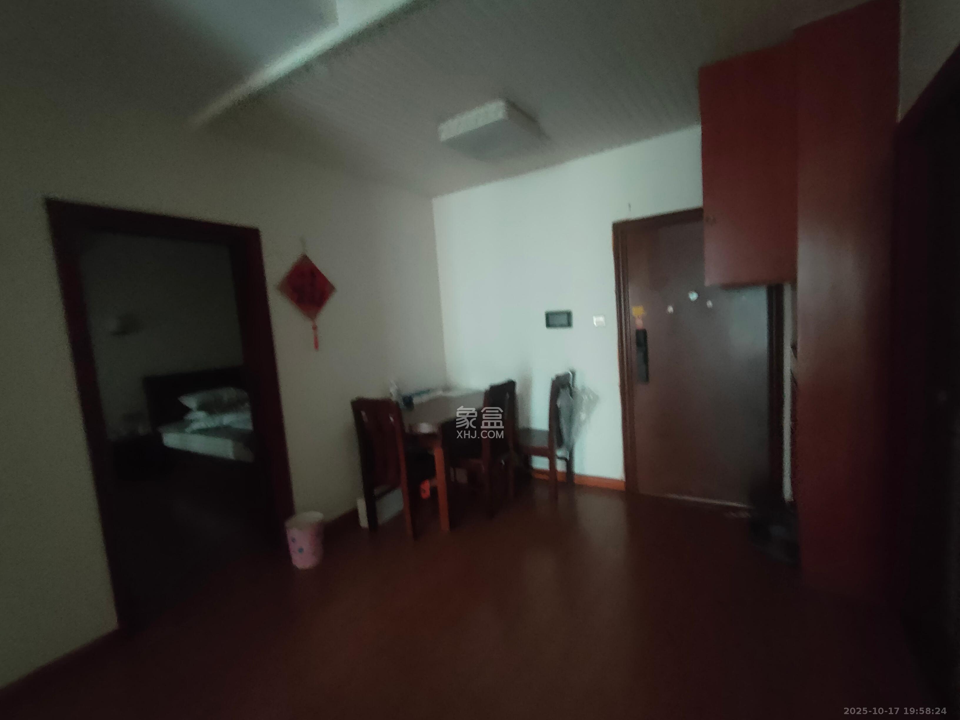 湘农桥社区 2室1厅1卫 1600.0元/月 湘农桥社区 2室1厅1卫 1600.0元/月室内图