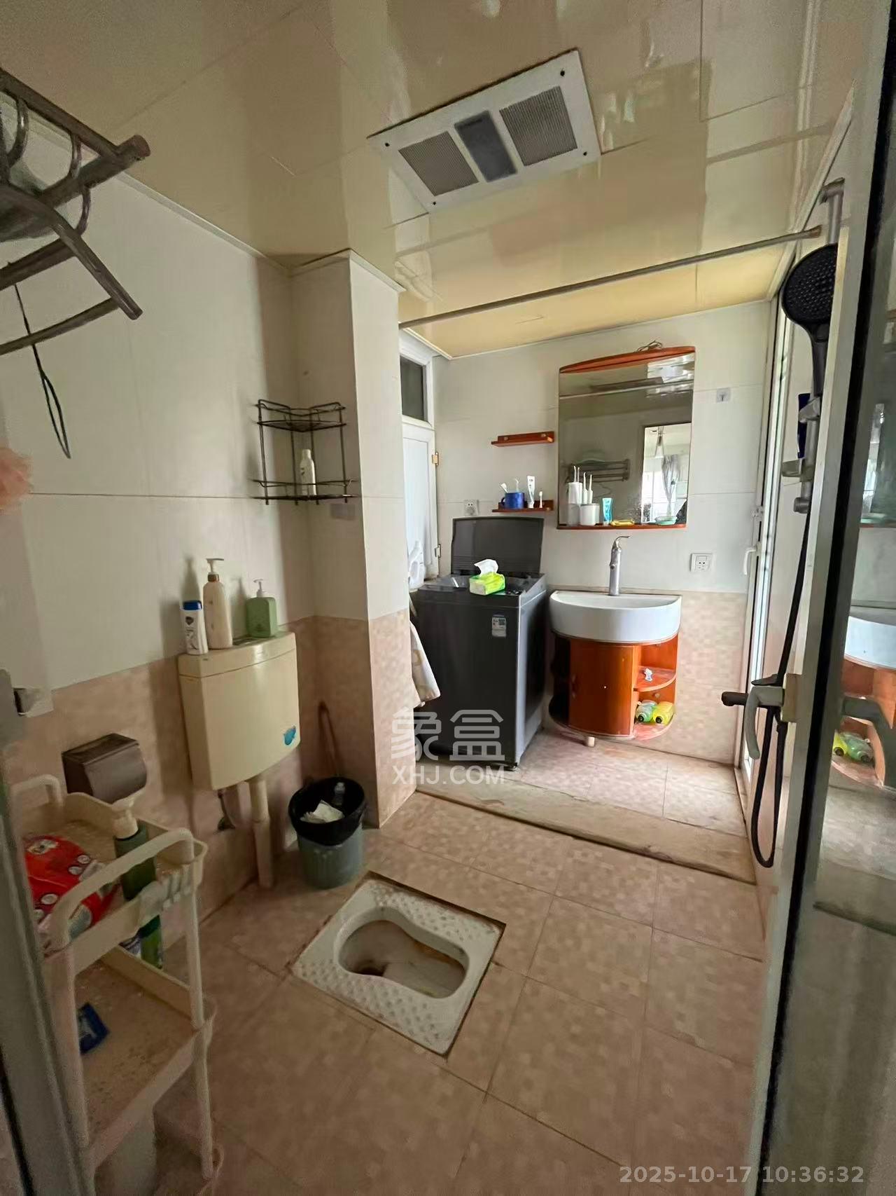 鑫兴佳园  2室1厅1卫    2000.0元/月 鑫兴佳园  2室1厅1卫    2000.0元/月室内图