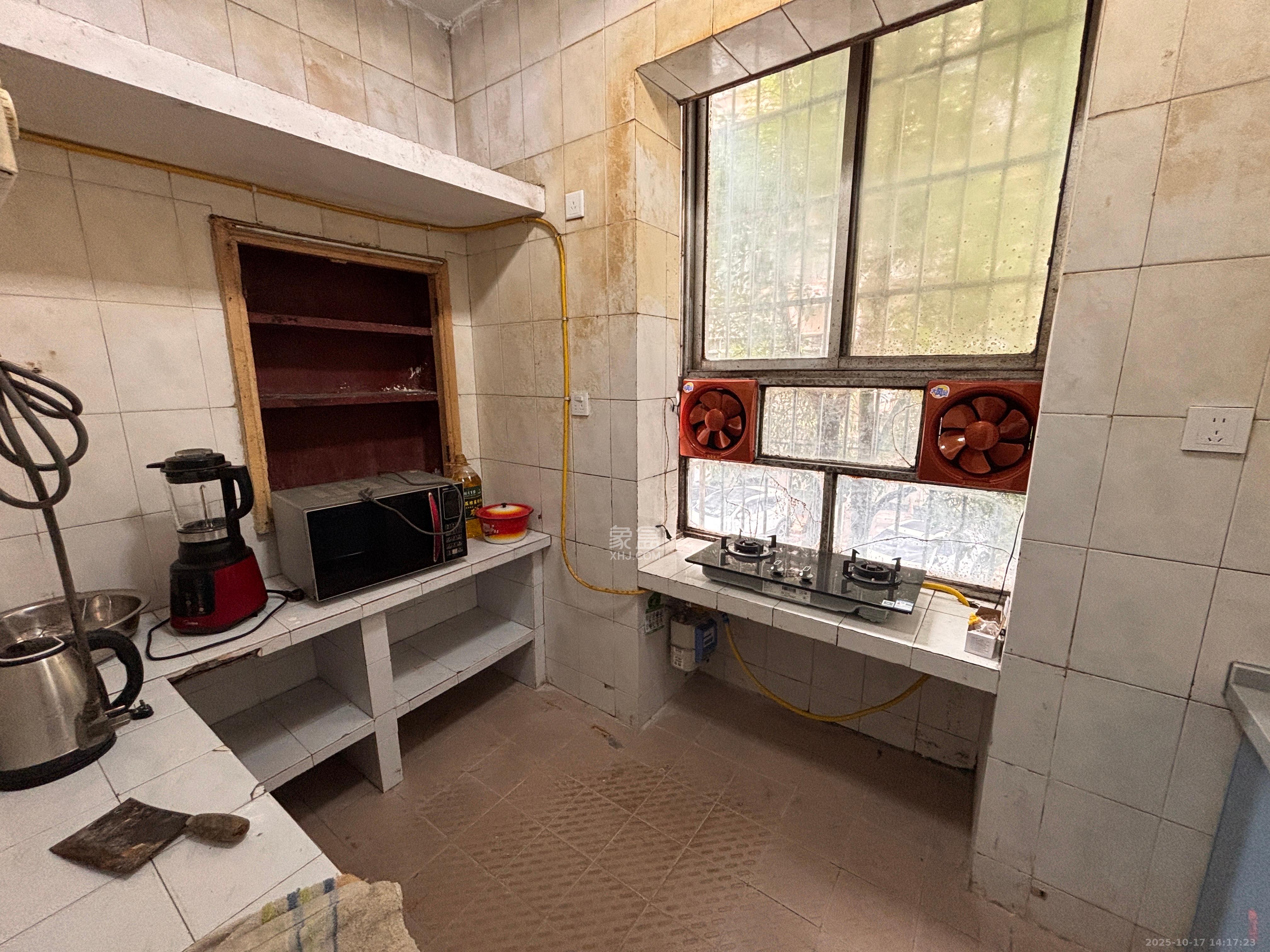 通程物流宿舍  2室2厅1卫    1600.0元/月室内图