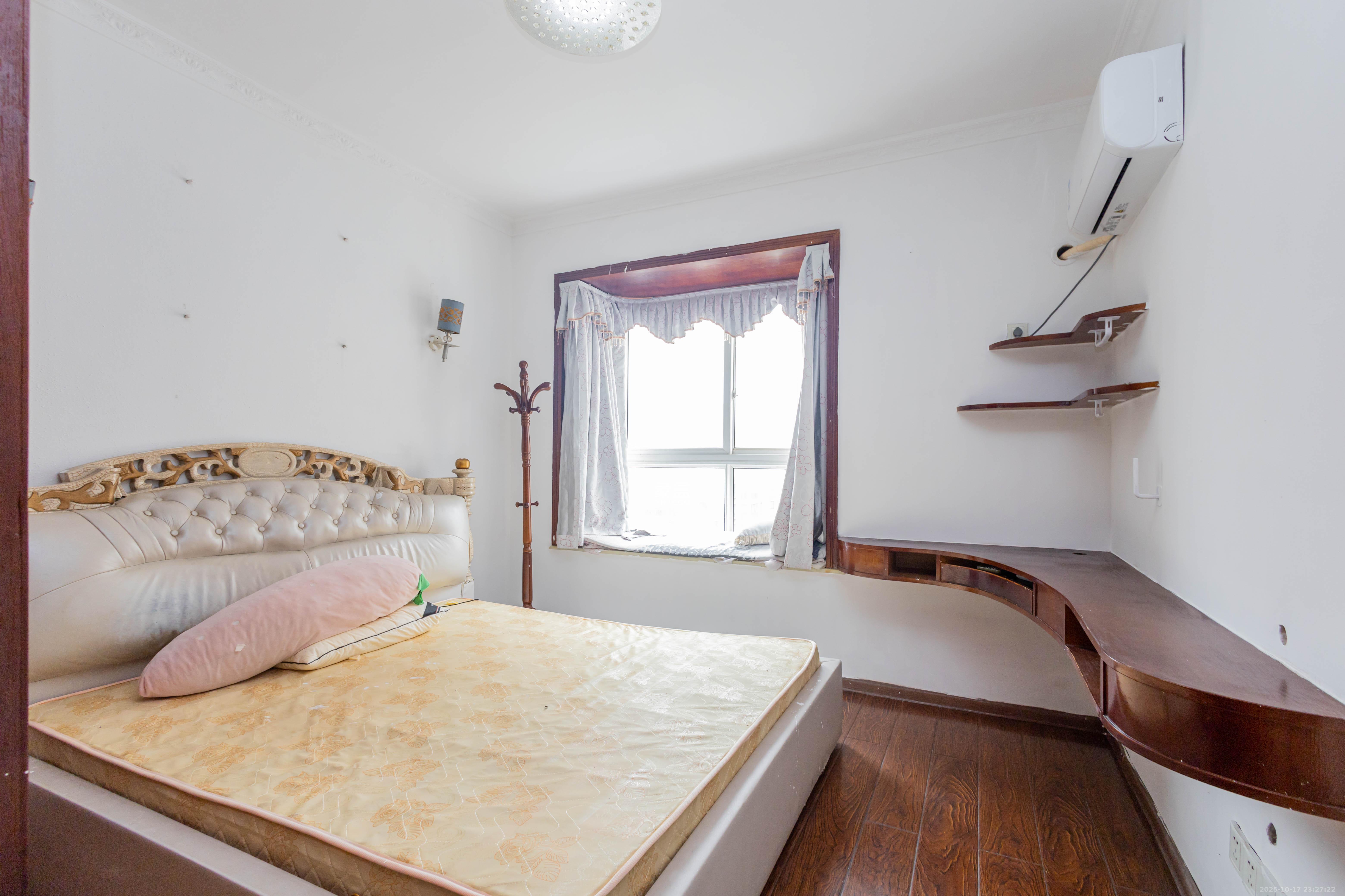 博雅湘水湾  2室2厅1卫    45.0万卧室