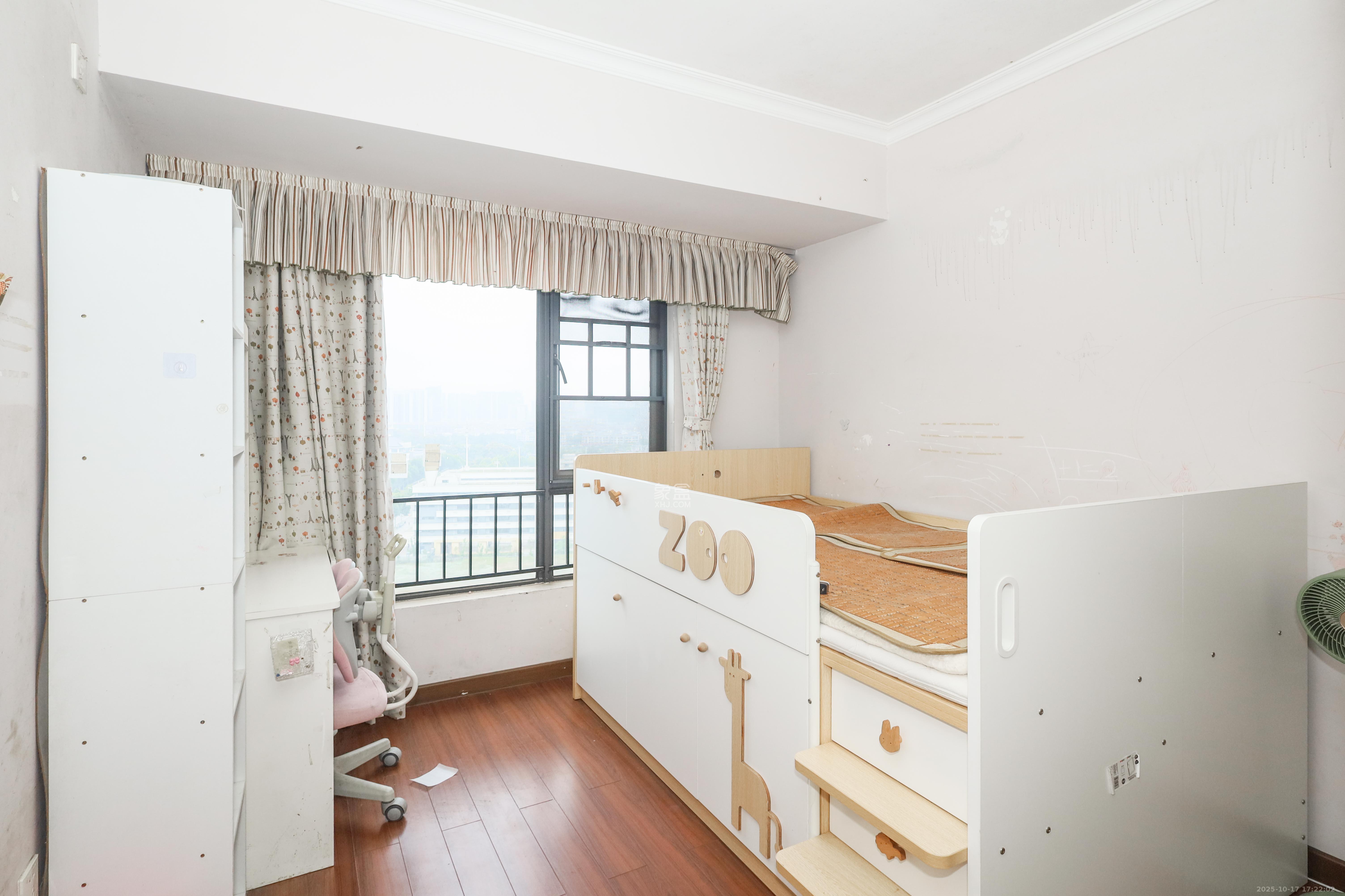 万科城市花园  3室2厅2卫    92.8万 万科城市花园  3室2厅2卫    92.8万卧室