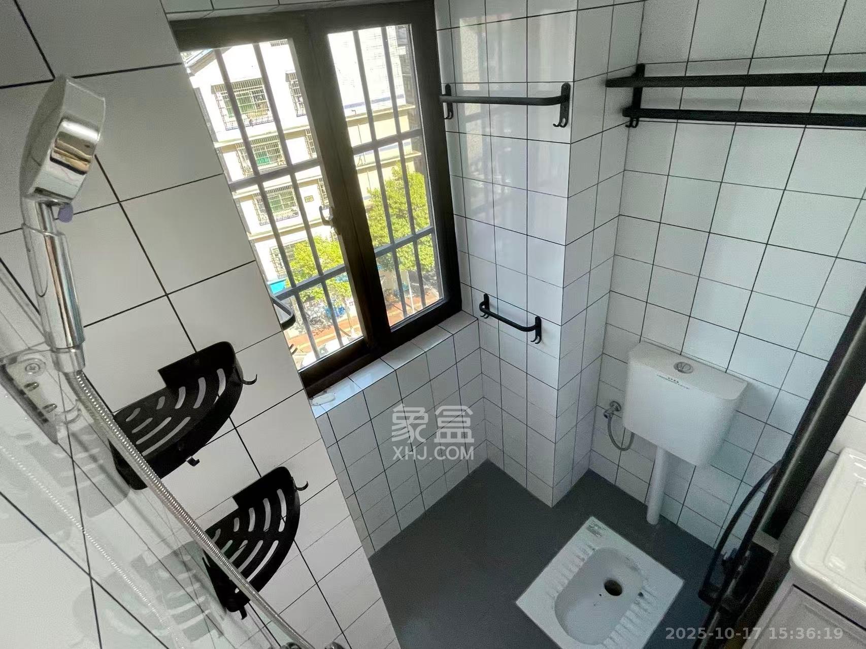 三景华御  3室2厅2卫    2000.0元/月 三景华御  3室2厅2卫    2000.0元/月室内图