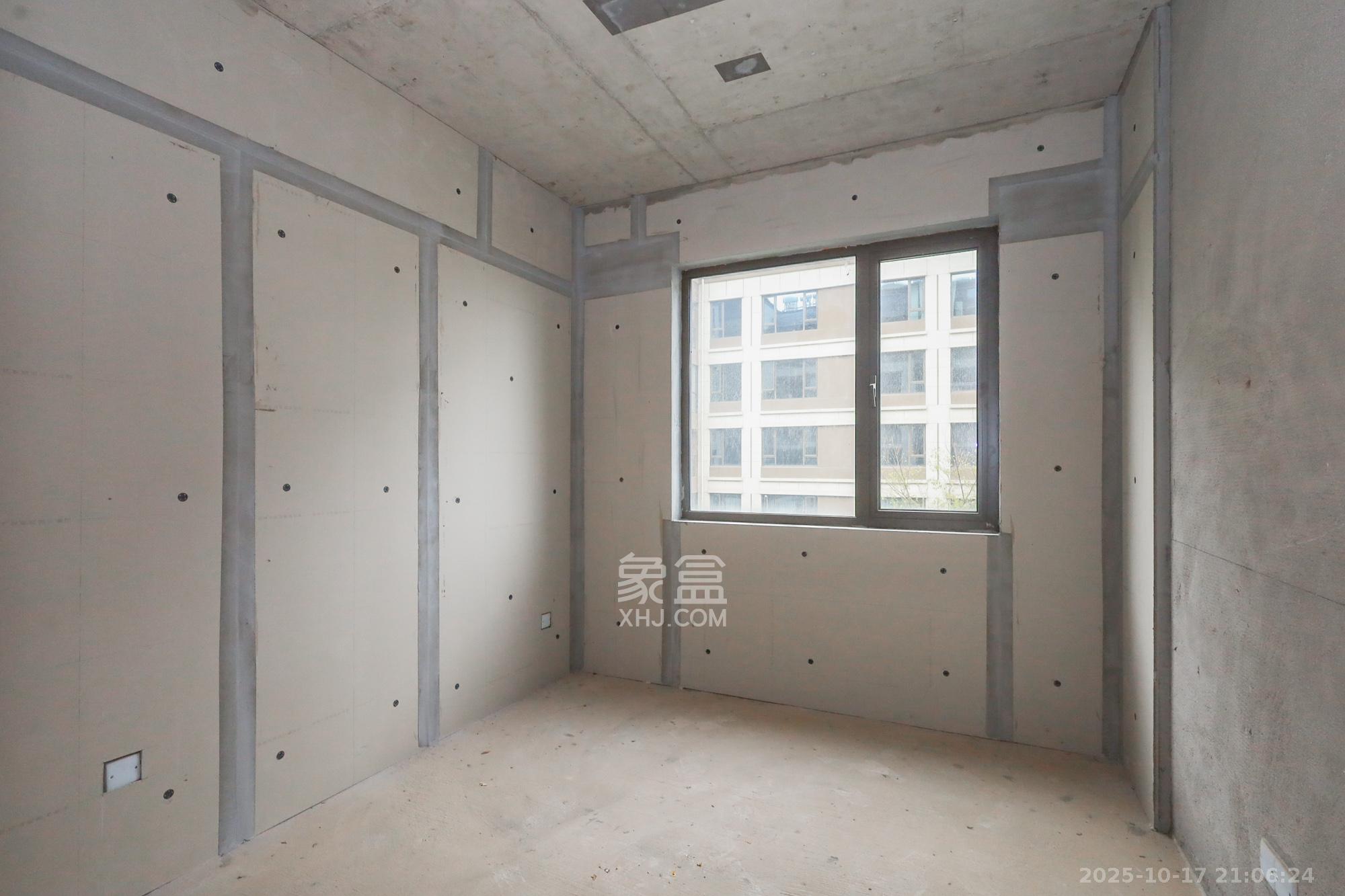 正荣滨江紫阙台  4室2厅2卫    280.0万 正荣滨江紫阙台  4室2厅2卫    280.0万卧室