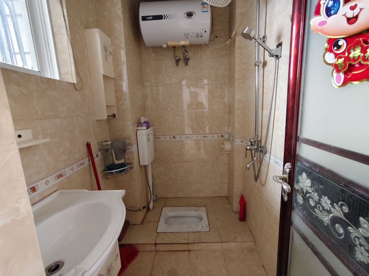 宝泰温泉花园  4室2厅2卫    3200.0元/月室内图