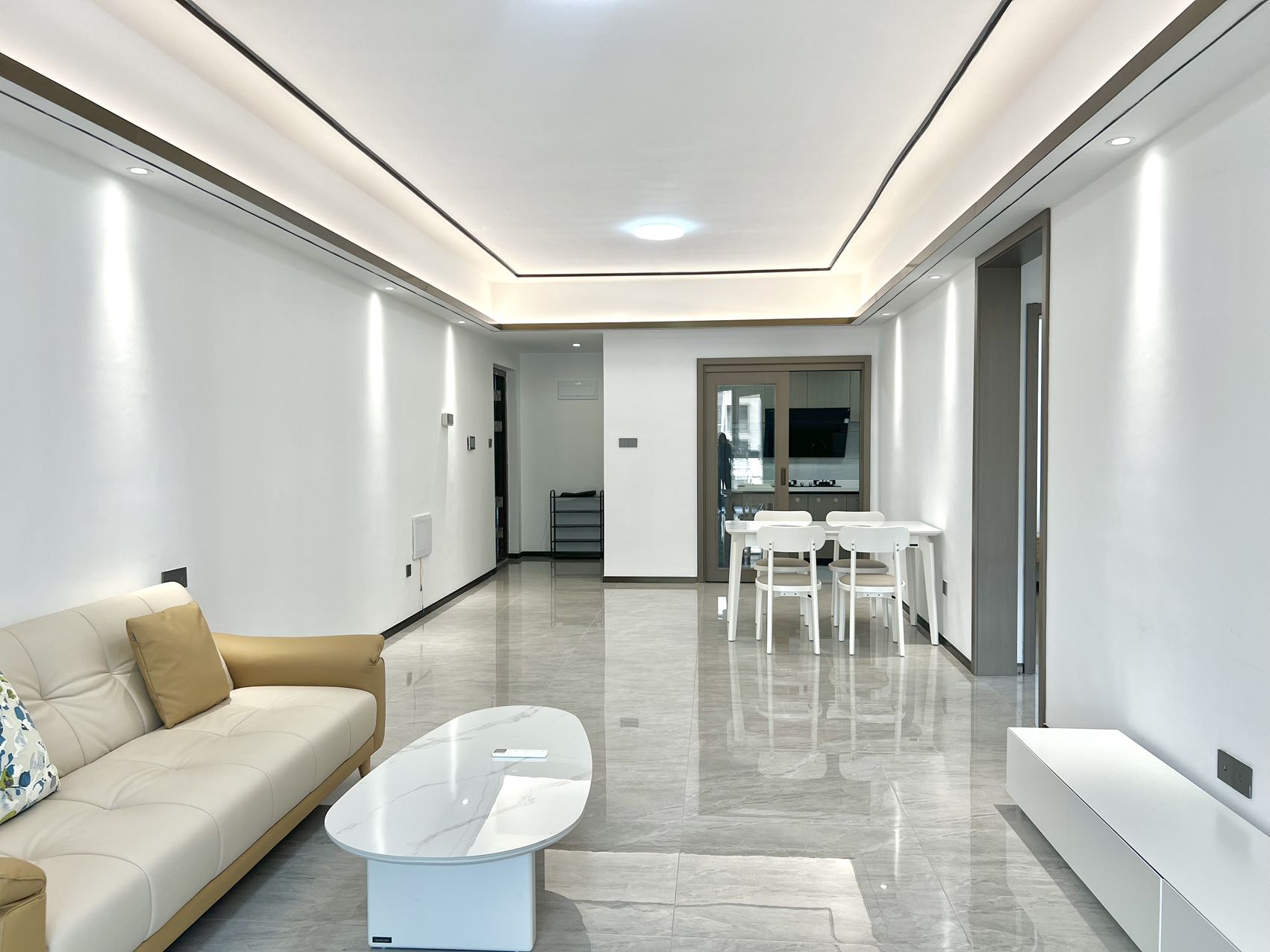 海航豪庭南苑  2室2厅1卫    4500.0元/月 海航豪庭南苑  2室2厅1卫    4500.0元/月室内图