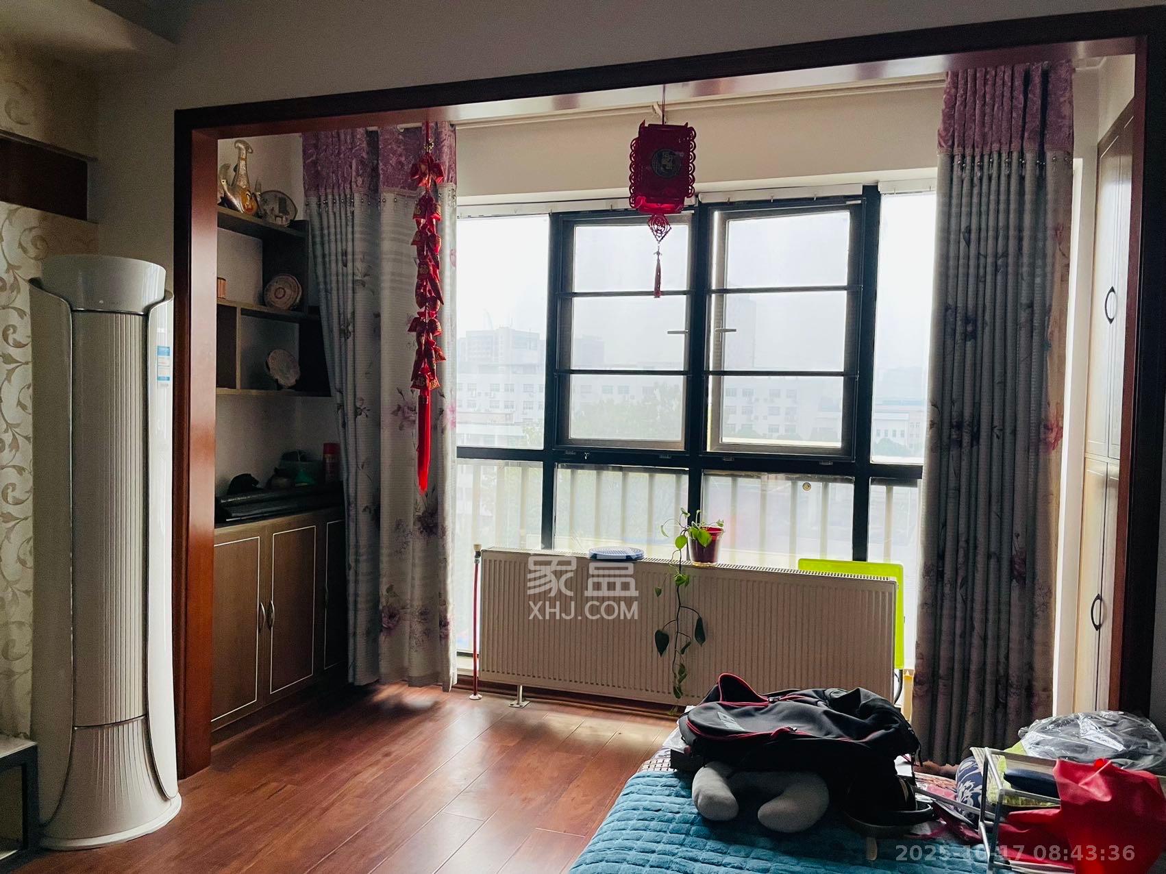 麓谷明珠  3室2厅1卫    3300.0元/月室内图