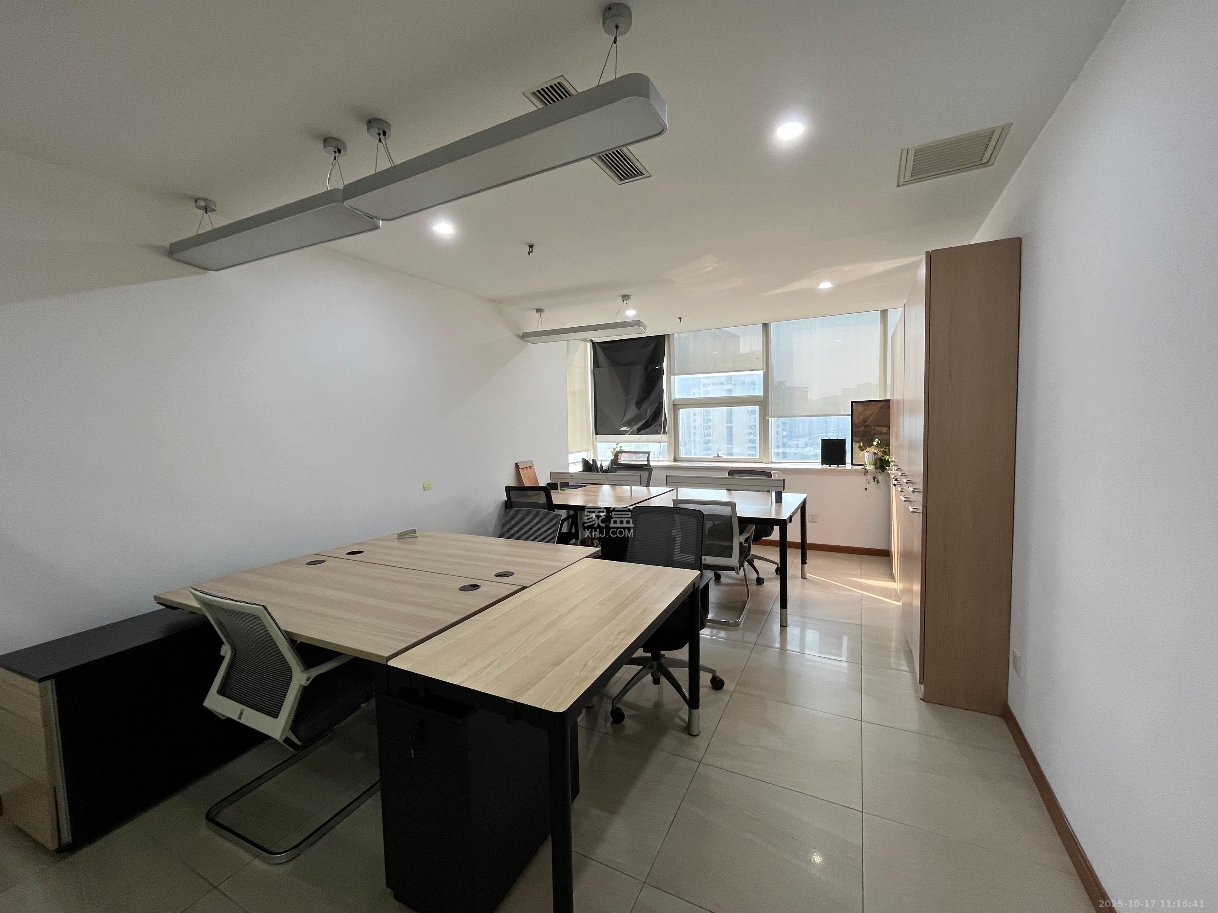 华侨国际   113.05㎡      10000.0元/月室内图