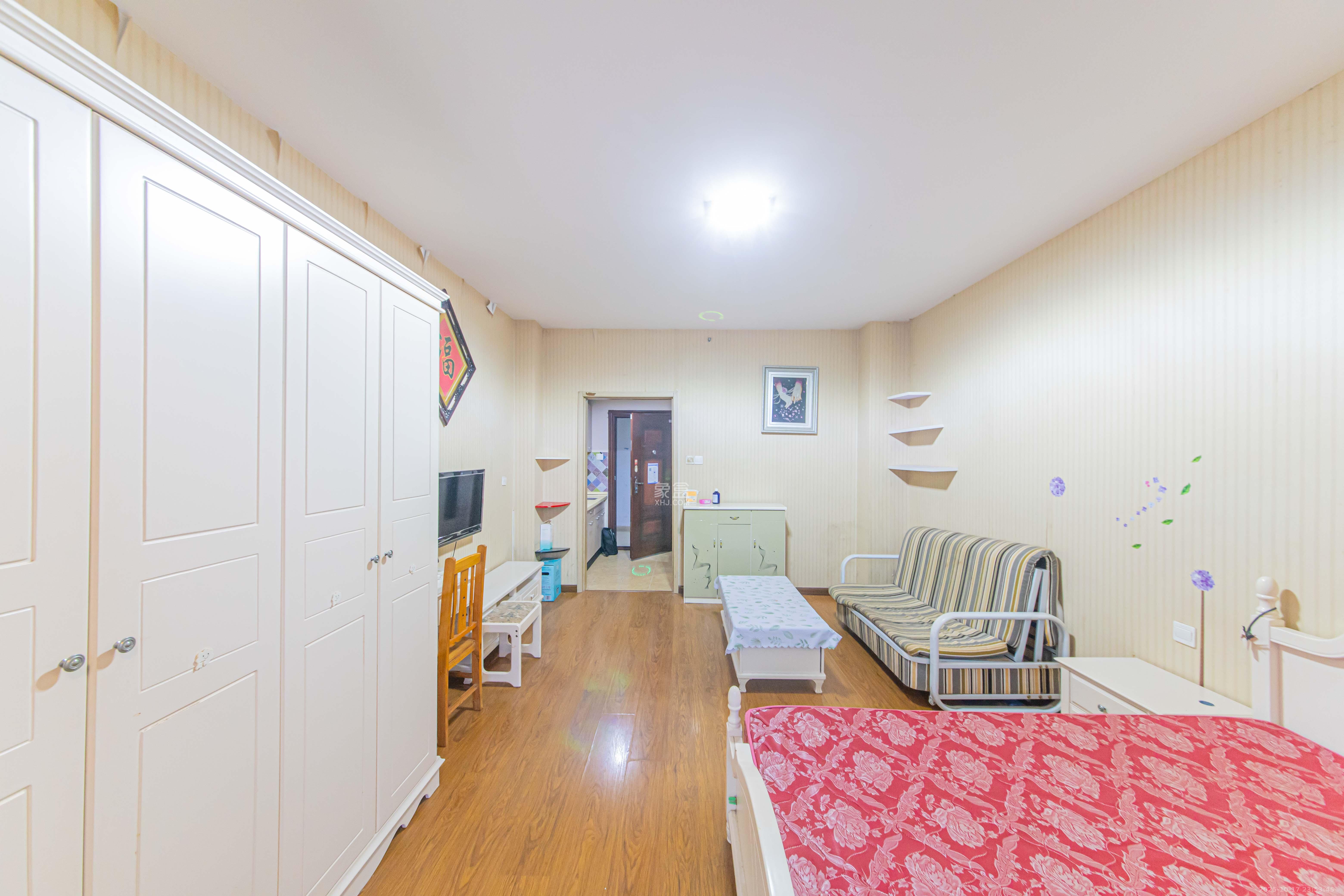 花漾年华(桂花园)  1室1厅1卫    33.0万 花漾年华(桂花园)  1室1厅1卫    33.0万客厅