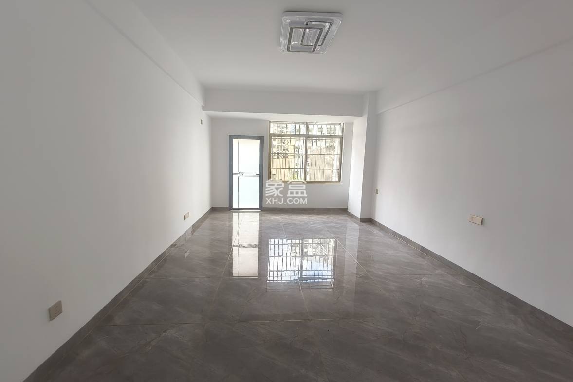 楠滨华庭 3室2厅2卫 3500.0元/月 楠滨华庭 3室2厅2卫 3500.0元/月室内图