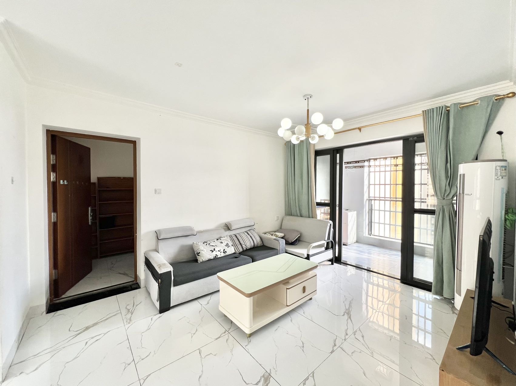 万达广场骏豪仕家(万达公馆) 3室2厅2卫 2600.0元/月 万达广场骏豪仕家(万达公馆) 3室2厅2卫 2600.0元/月室内图