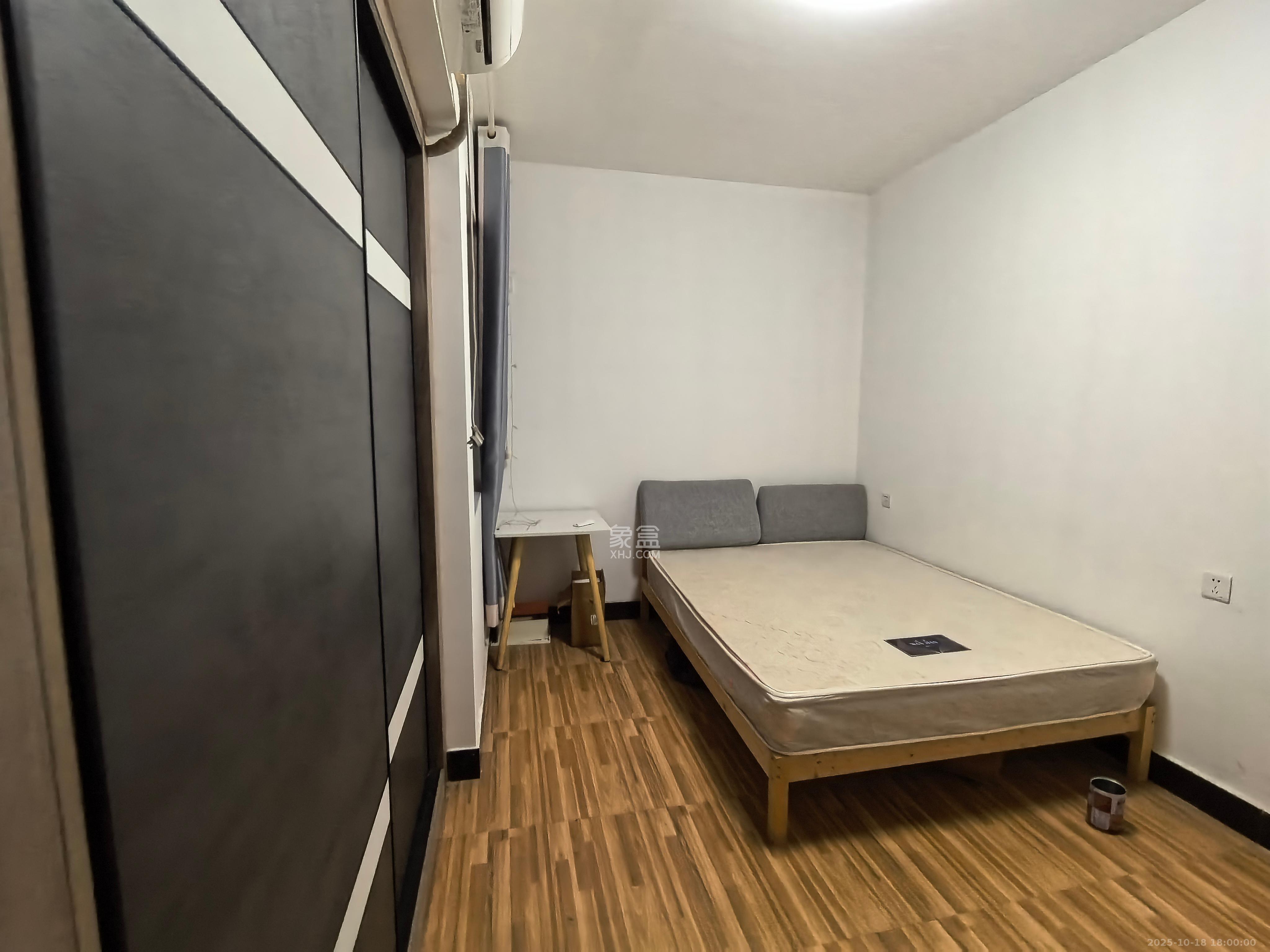 钱隆世家  2室1厅1卫    2000.0元/月 钱隆世家  2室1厅1卫    2000.0元/月室内图