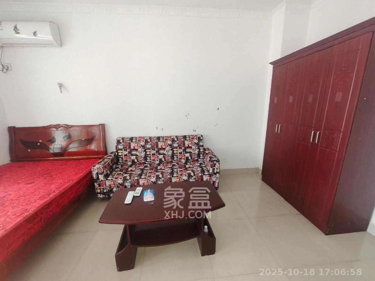 蝴蝶谷  1室1厅1卫    1100.0元/月室内图