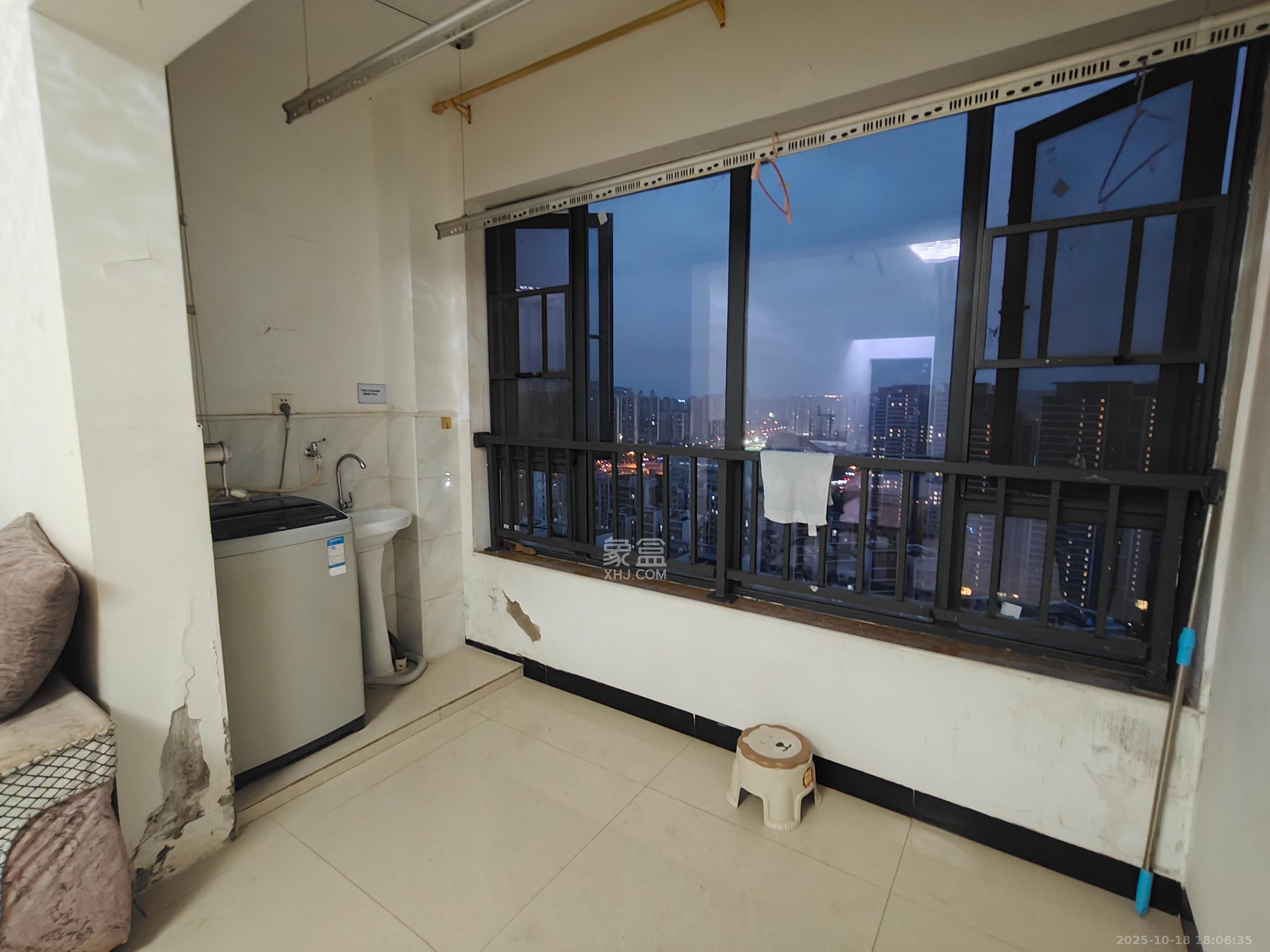 武广美誉 3室2厅1卫 2200.0元/月 武广美誉 3室2厅1卫 2200.0元/月室内图