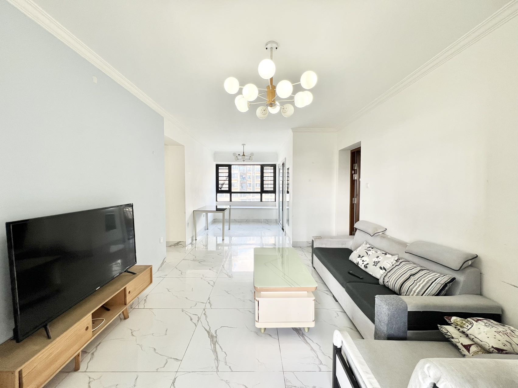 万达广场骏豪仕家(万达公馆) 3室2厅2卫 2600.0元/月 万达广场骏豪仕家(万达公馆) 3室2厅2卫 2600.0元/月室内图