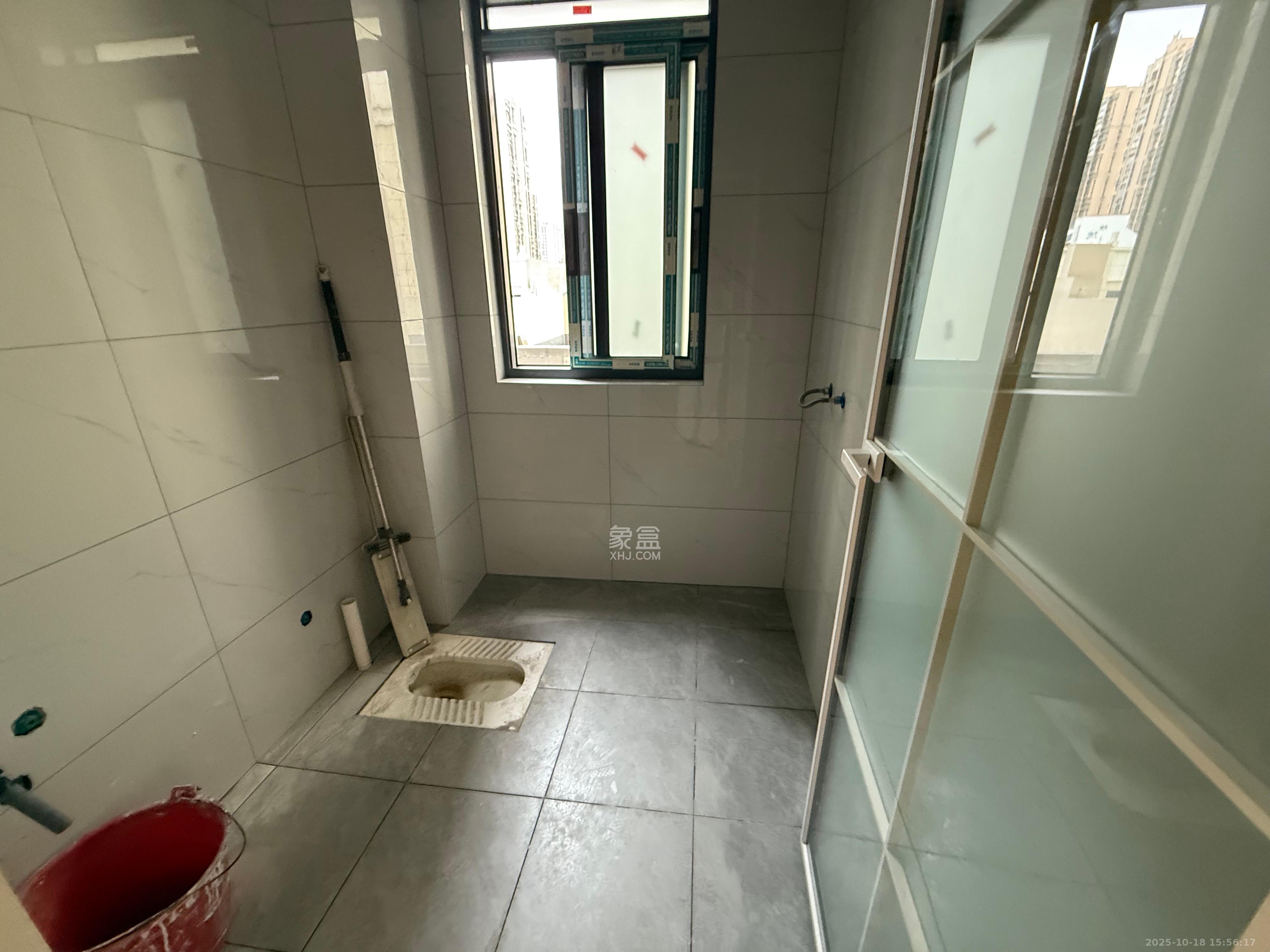 和景家园二期  2室1厅1卫    2300.0元/月室内图