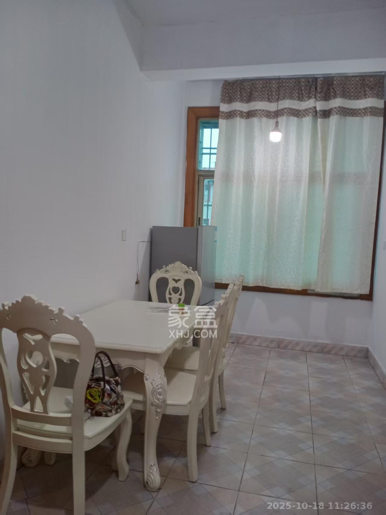 洞井商贸城  2室2厅1卫    1200.0元/月室内图