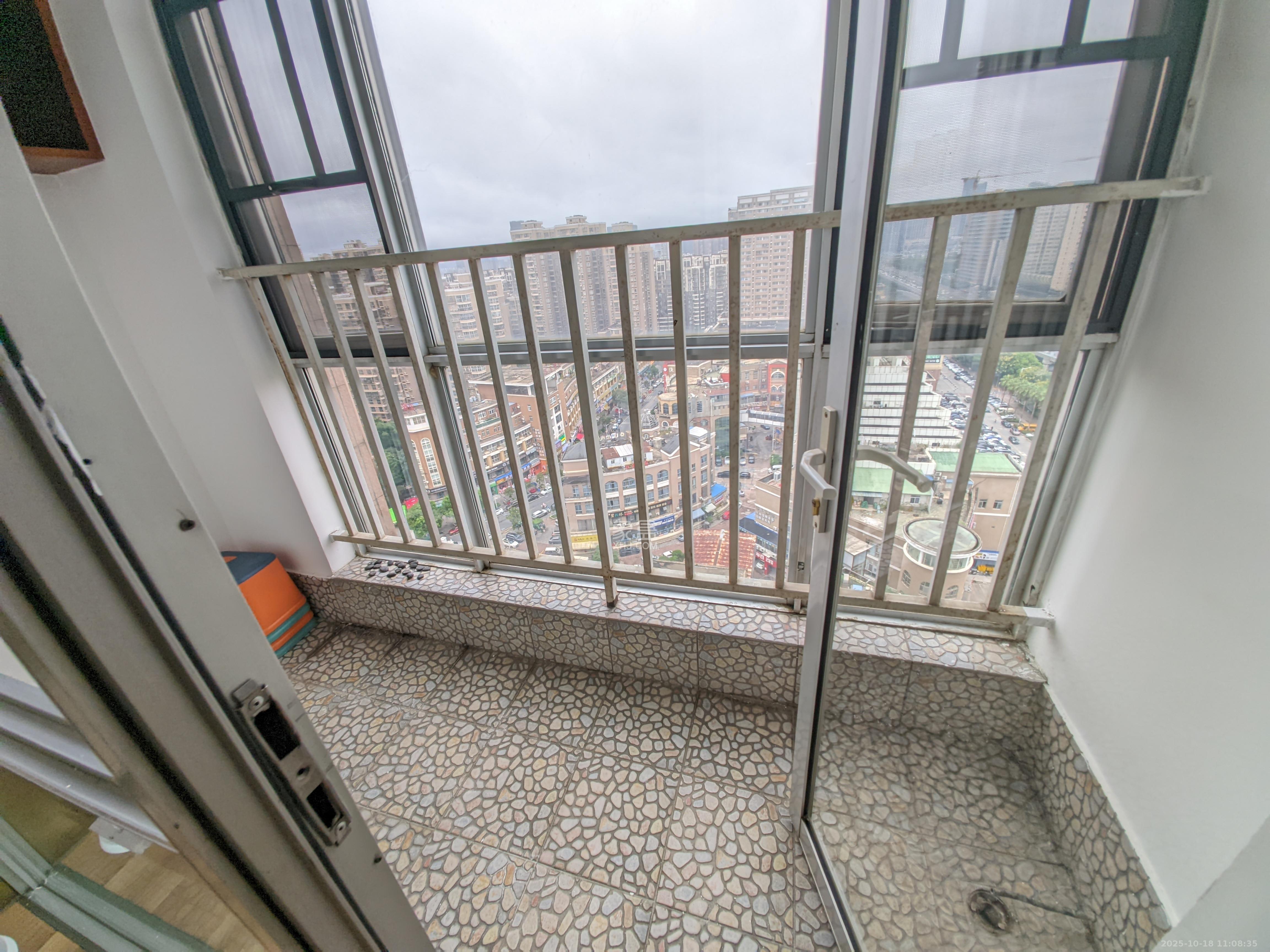 上河国际A座  1室1厅1卫    1900.0元/月室内图