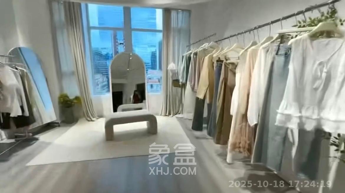 公园9号大都会  1室0厅0卫    4000.0元/月室内图