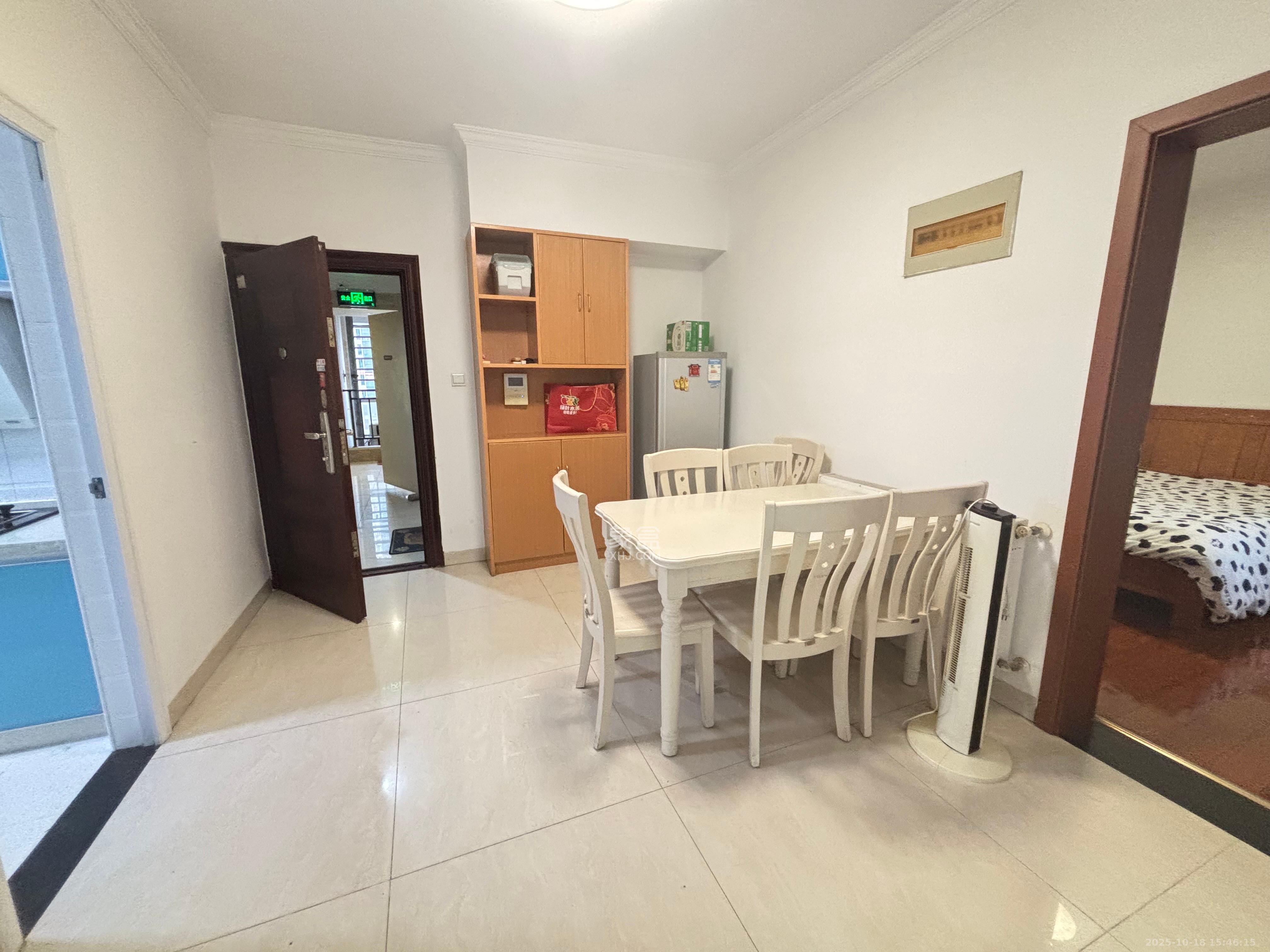 奥克斯广场 2室2厅1卫 2500.0元/月 奥克斯广场 2室2厅1卫 2500.0元/月室内图