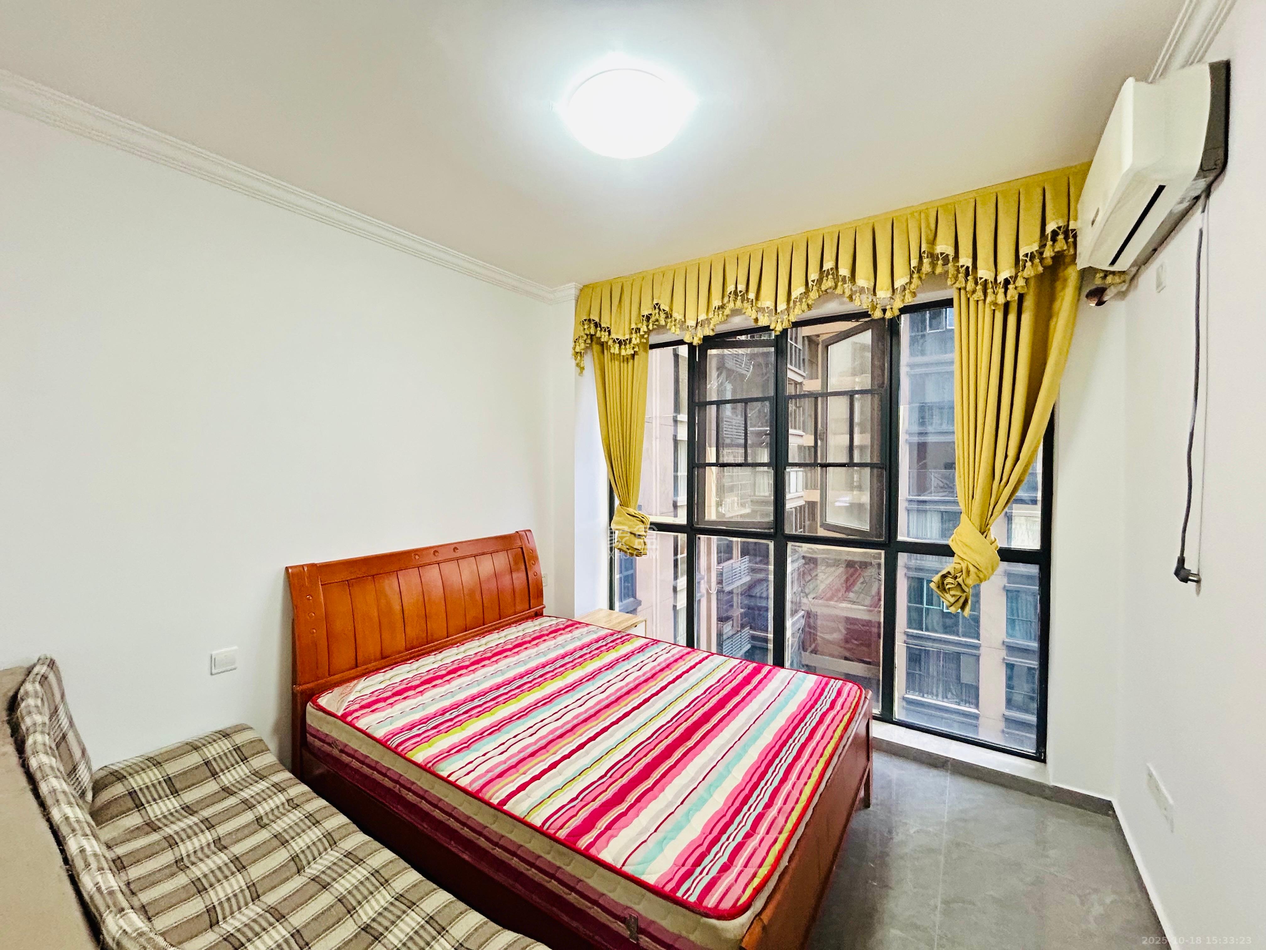 振业城二期  3室2厅2卫    3000.0元/月室内图