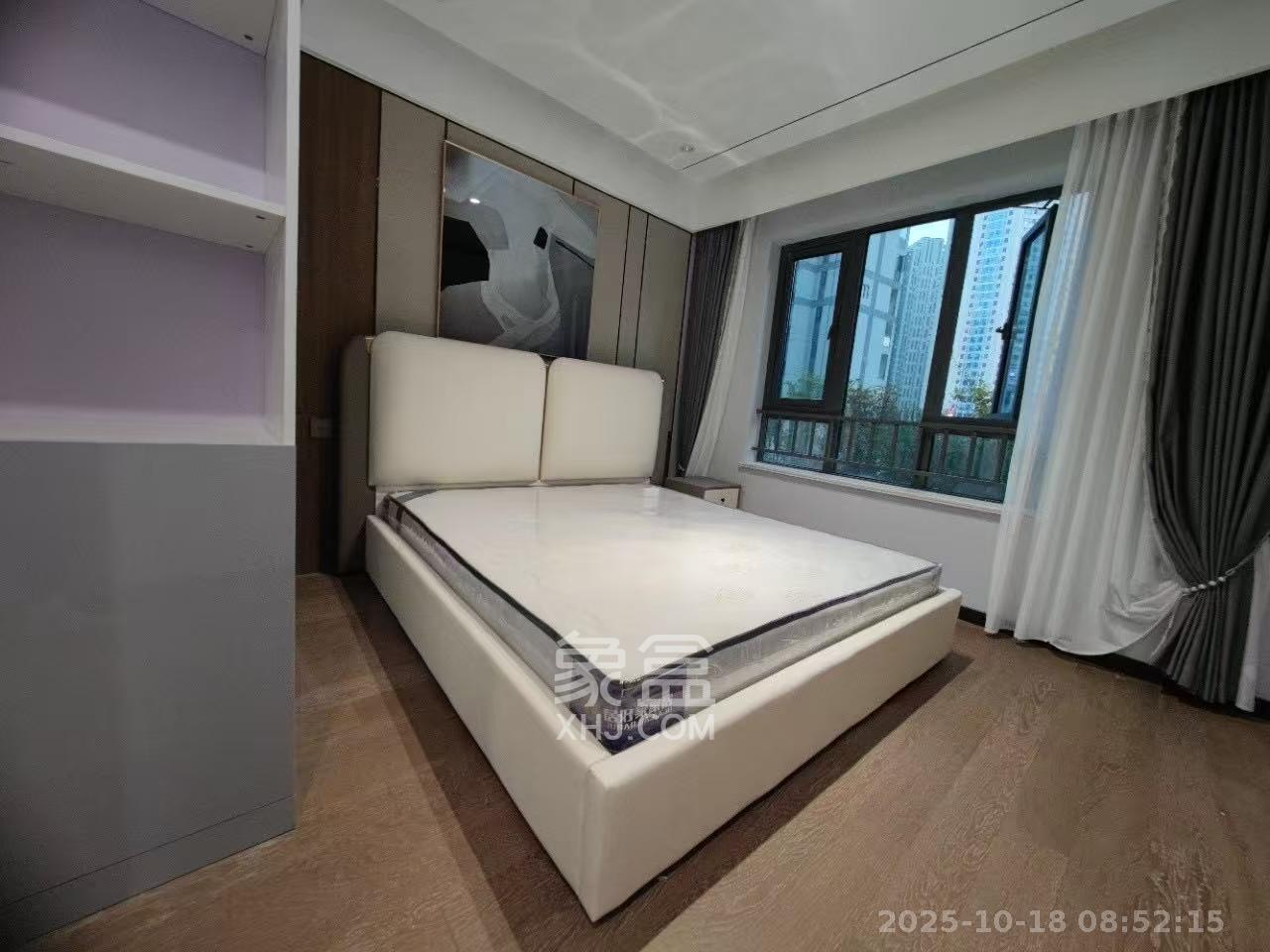 卓越中寰  3室2厅2卫    4600.0元/月 卓越中寰  3室2厅2卫    4600.0元/月室内图