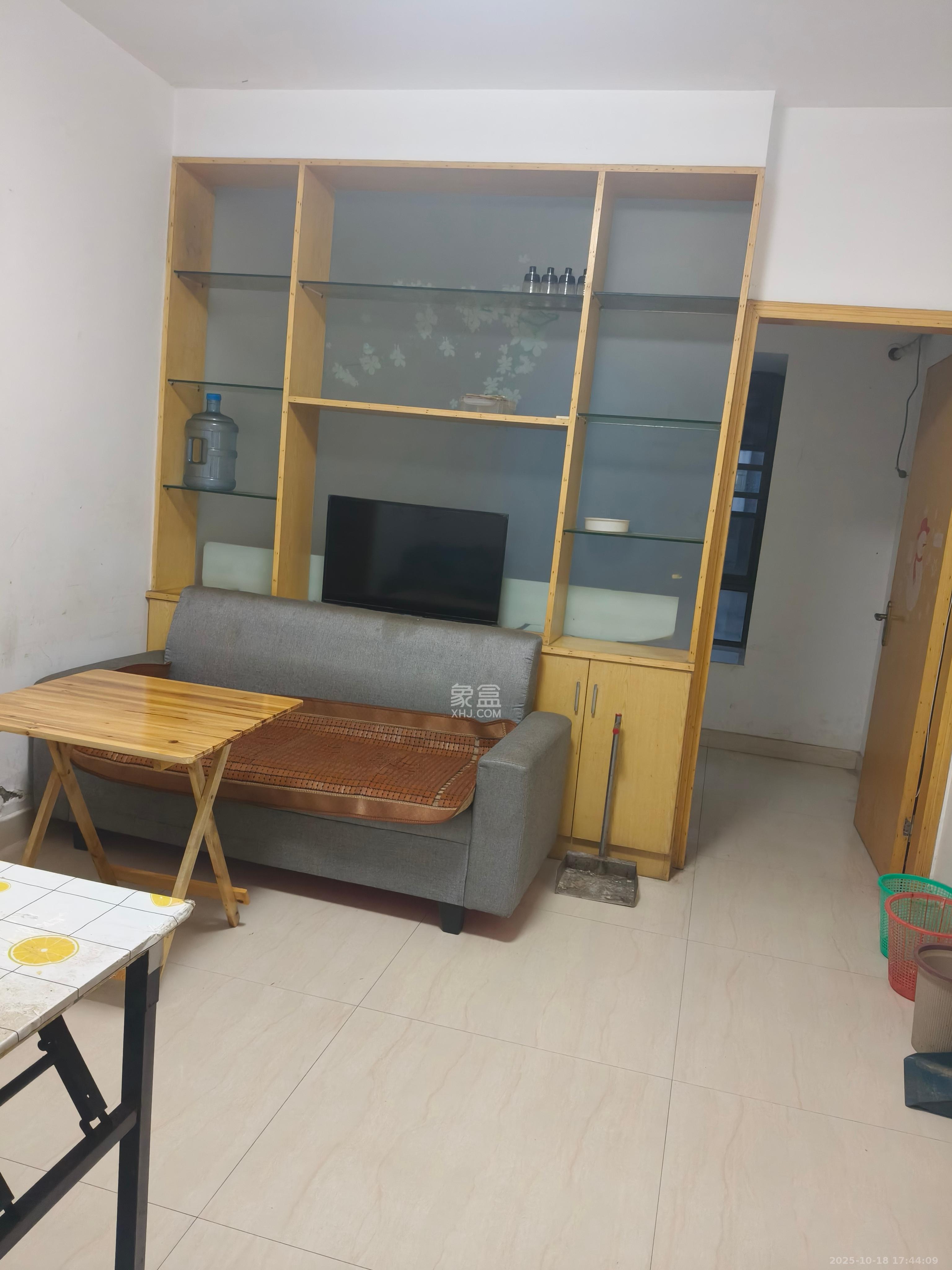 中国铁建国际城一期  2室1厅1卫    1200.0元/月