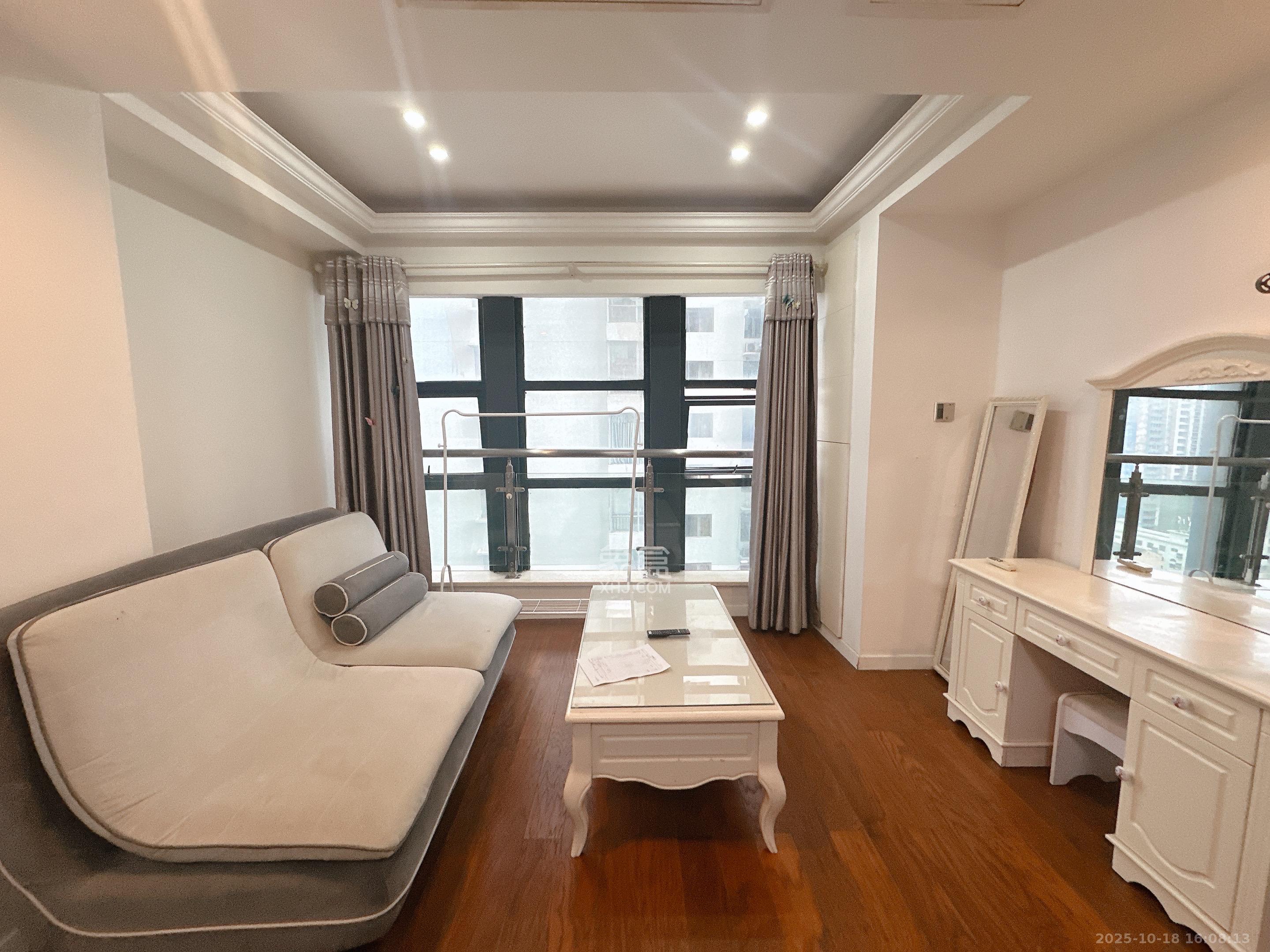 壹号公馆  1室1厅1卫    2000.0元/月 壹号公馆  1室1厅1卫    2000.0元/月室内图