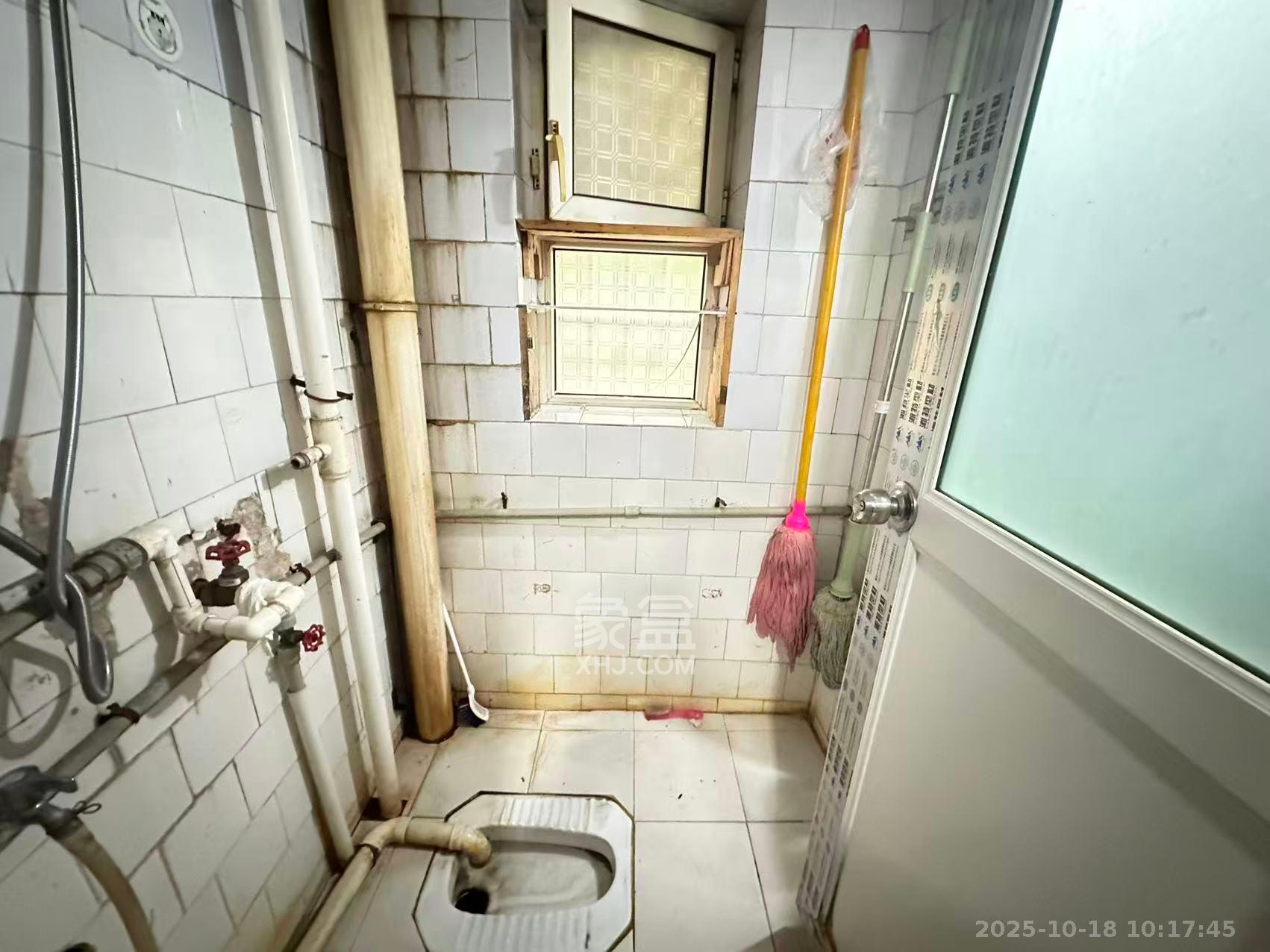 王公塘社区  2室1厅1卫    1300.0元/月室内图