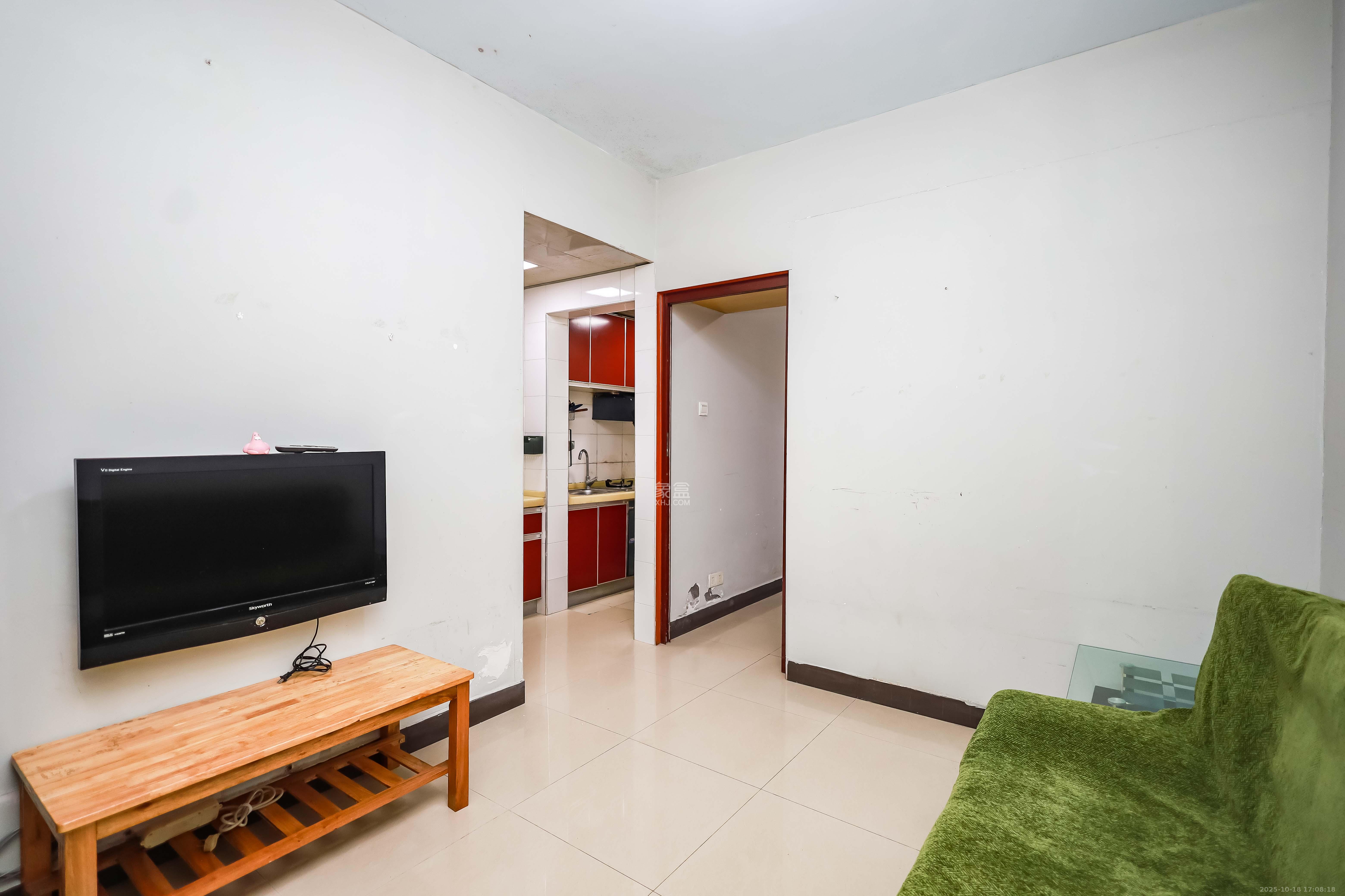 未来城科学家园  1室1厅1卫    32.0万 未来城科学家园  1室1厅1卫    32.0万客厅