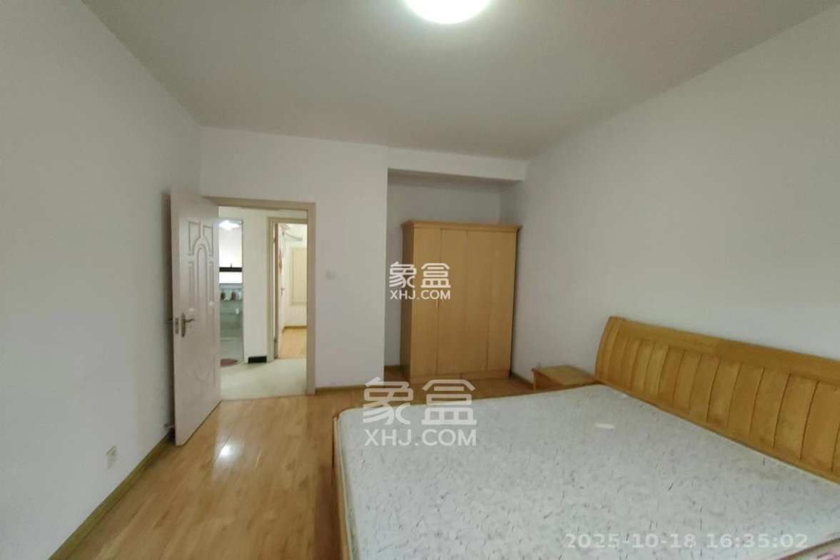 奥林匹克花园贡院二期  2室2厅1卫    1600.0元/月 奥林匹克花园贡院二期  2室2厅1卫    1600.0元/月室内图