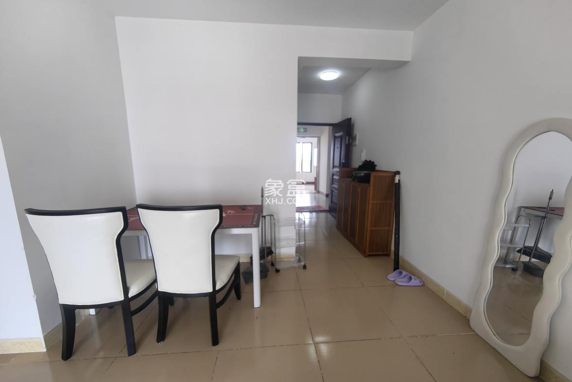 冠盛天泽园 2室2厅1卫 2300.0元/月 冠盛天泽园 2室2厅1卫 2300.0元/月室内图