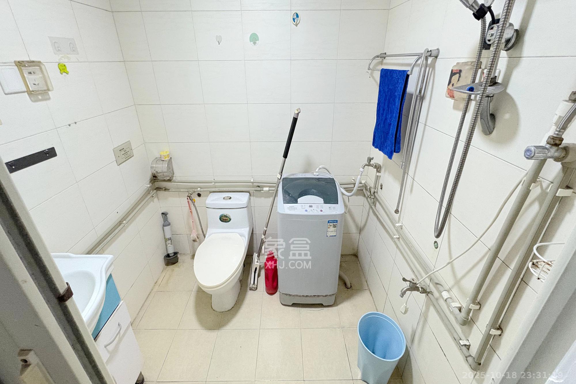 锦华时代  1室1厅1卫    21.0万 锦华时代  1室1厅1卫    21.0万卫生间