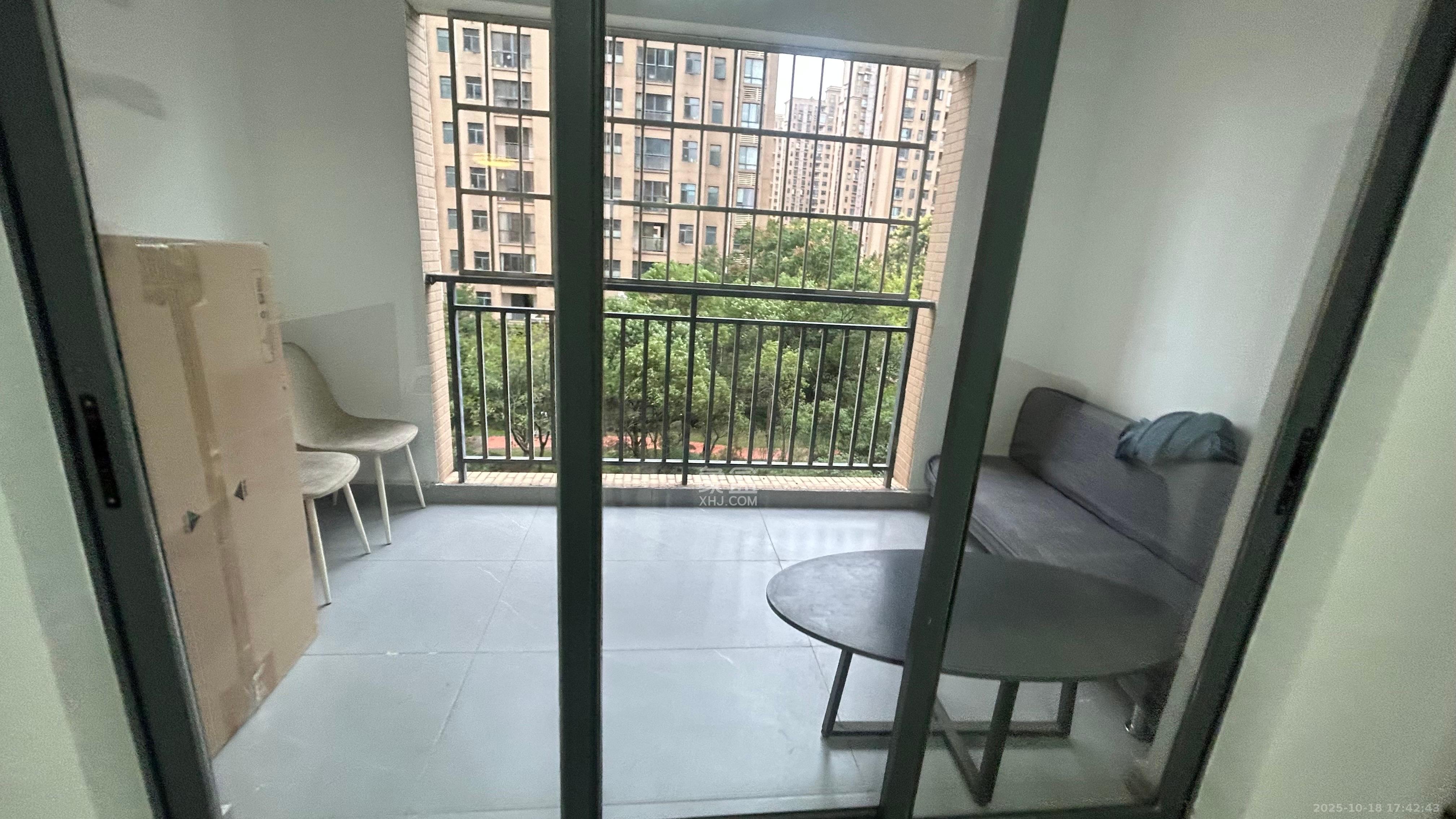 和美星城  3室2厅2卫    1900.0元/月 和美星城  3室2厅2卫    1900.0元/月室内图