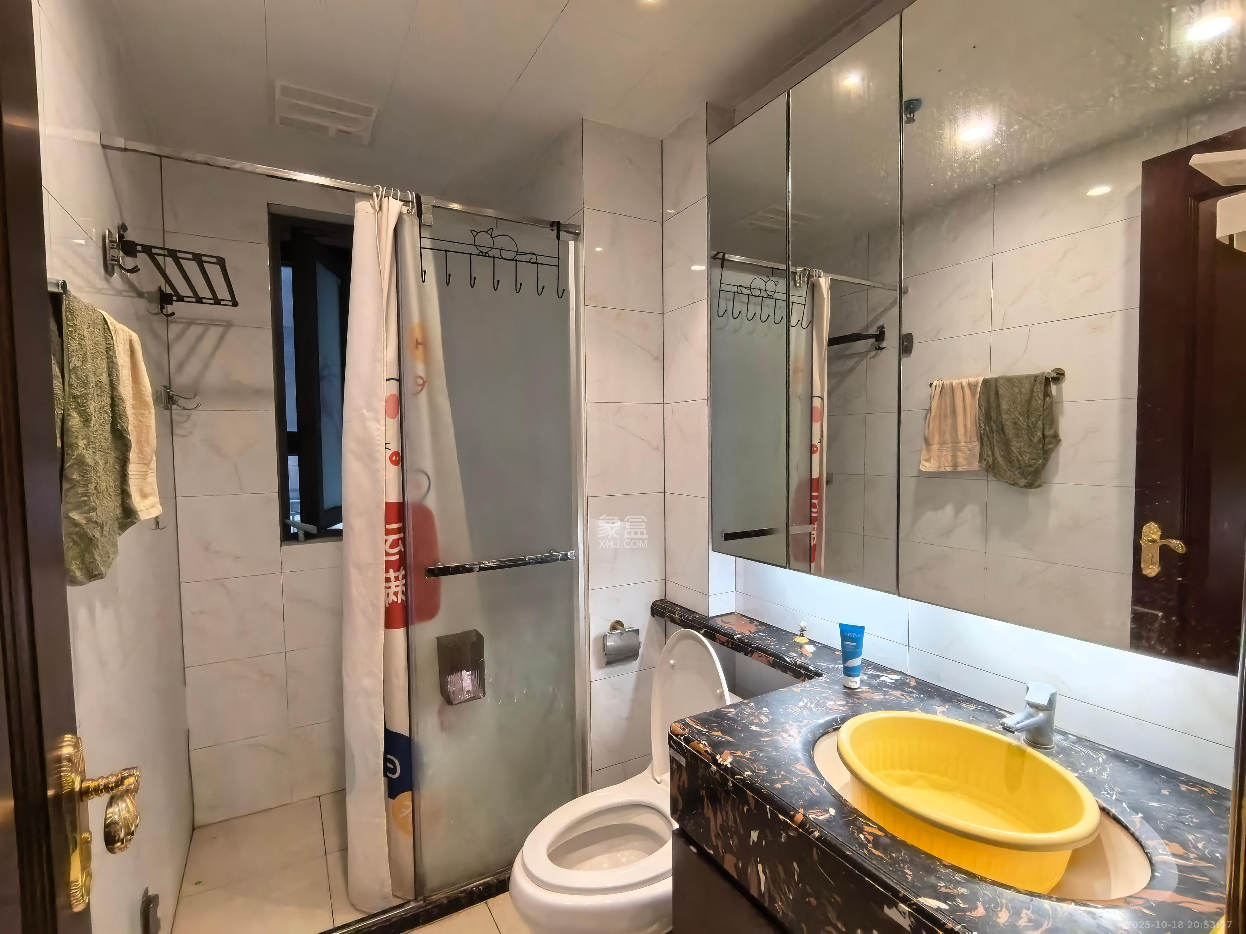 恒大御景半岛锦绣苑 3室2厅1卫 2400.0元/月 恒大御景半岛锦绣苑 3室2厅1卫 2400.0元/月室内图