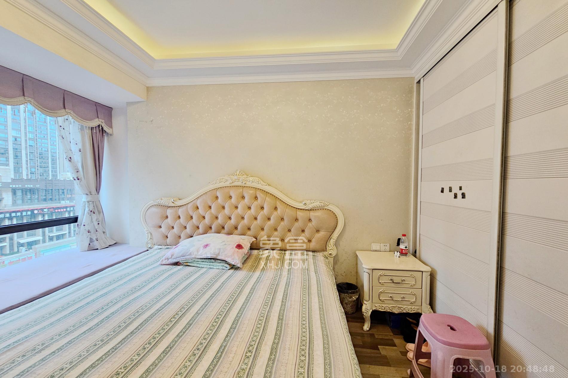 明昇壹城(明昇时代广场)一期  3室2厅2卫    178.0万 明昇壹城(明昇时代广场)一期  3室2厅2卫    178.0万卧室