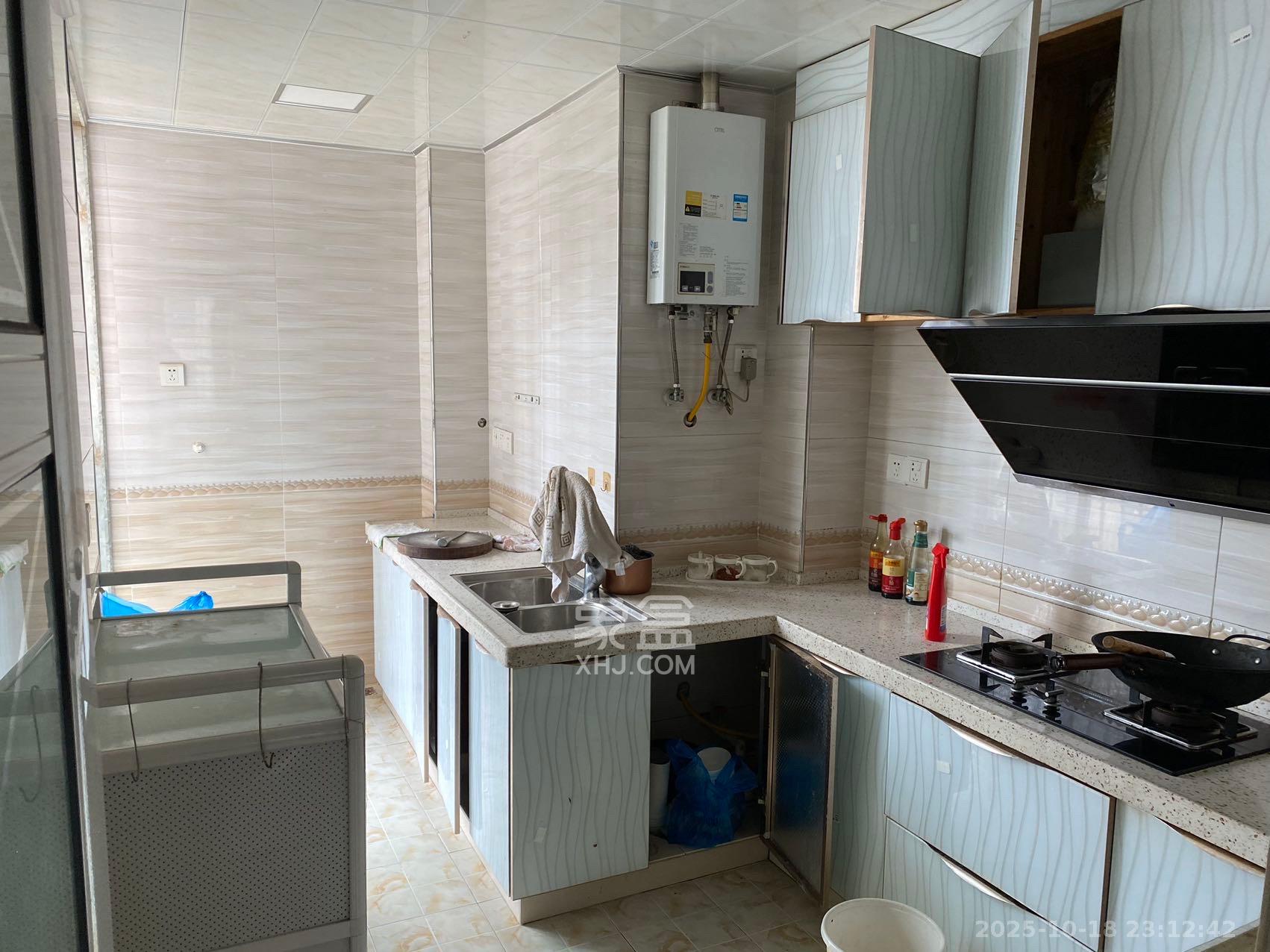 南庭城果  1室0厅0卫    3100.0元/月室内图