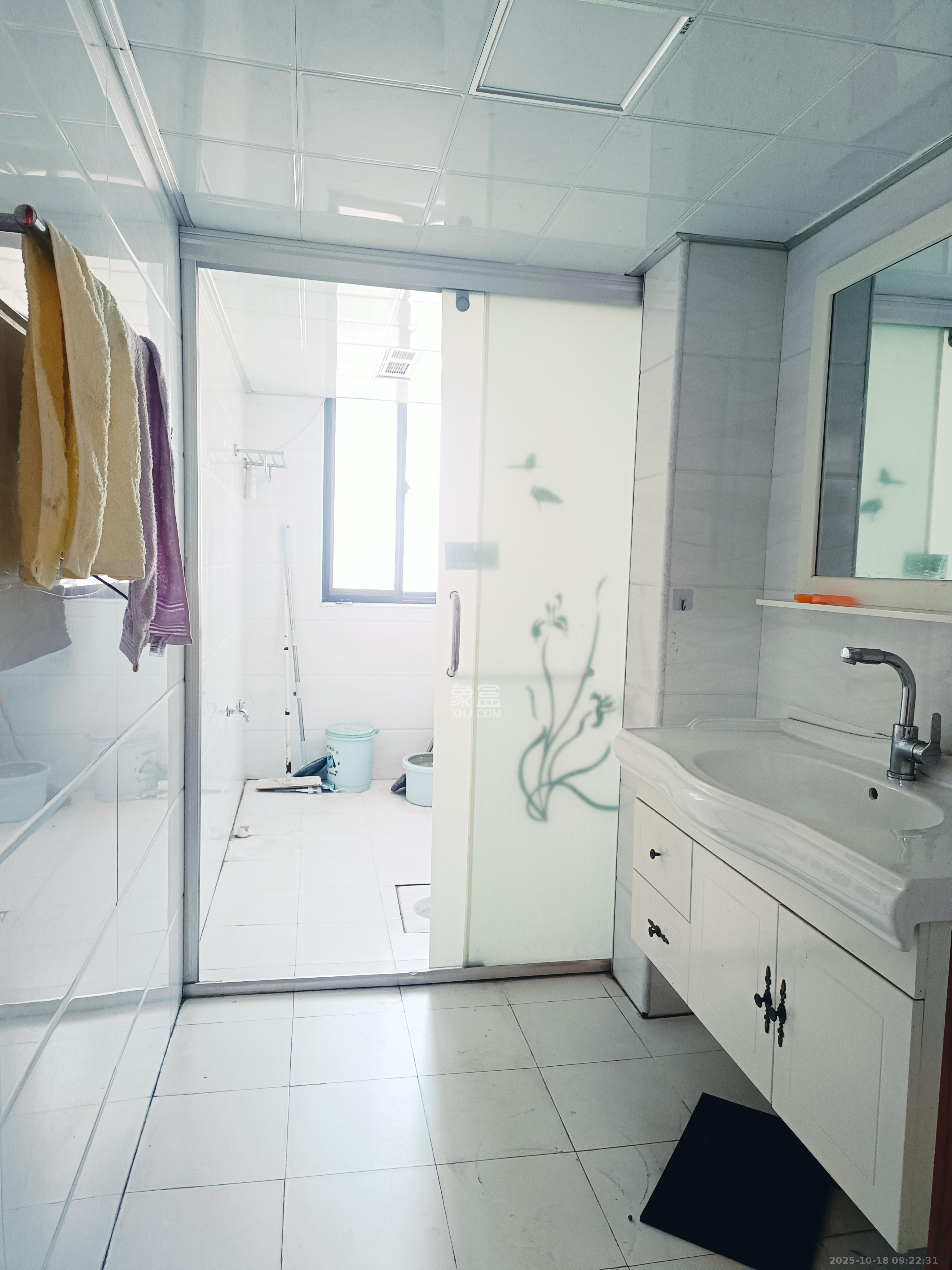 海德公园  4室2厅2卫    2500.0元/月室内图