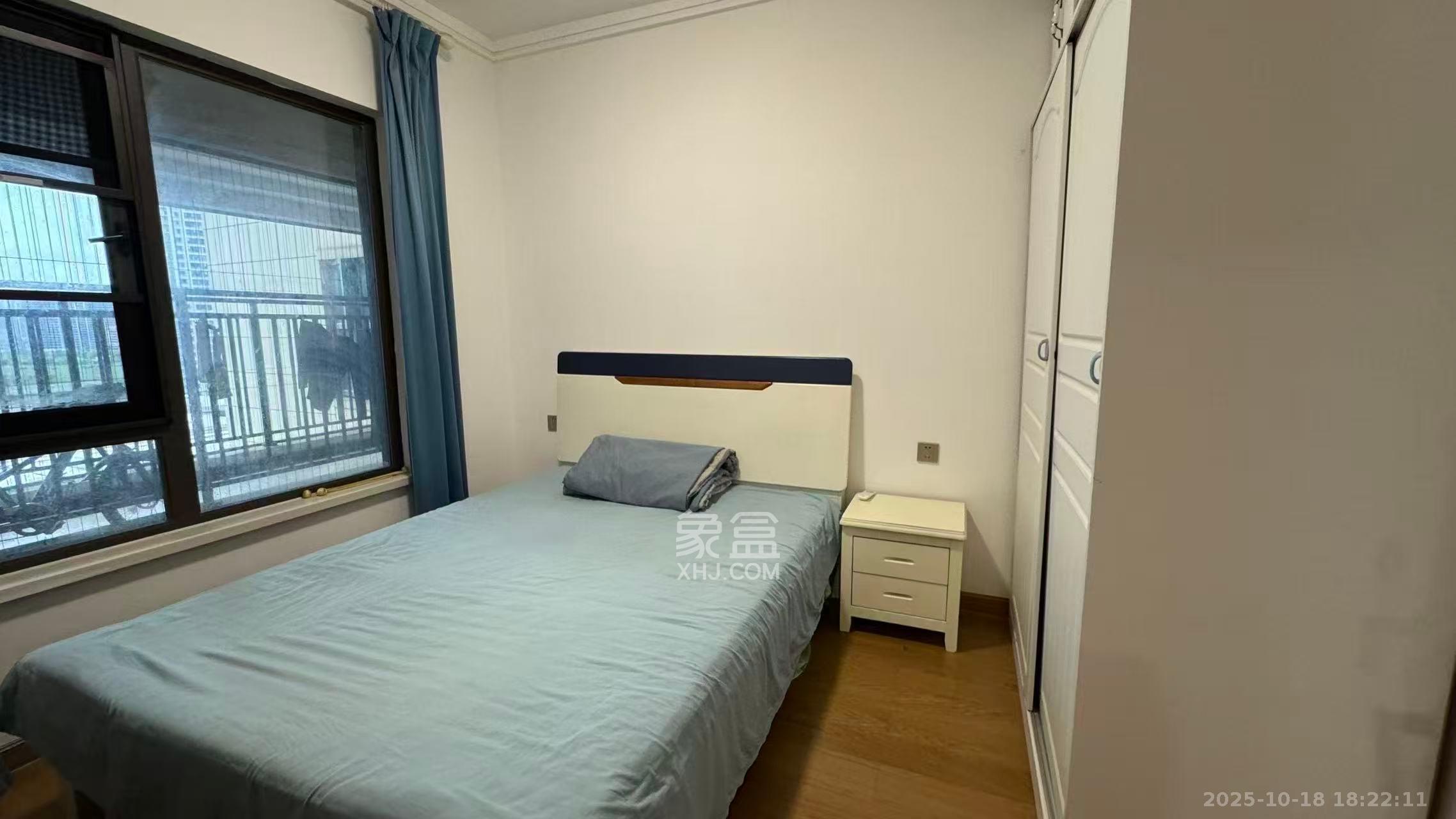 阳光城尚东湾蓝莓苑  3室1厅1卫    2200.0元/月 阳光城尚东湾蓝莓苑  3室1厅1卫    2200.0元/月室内图