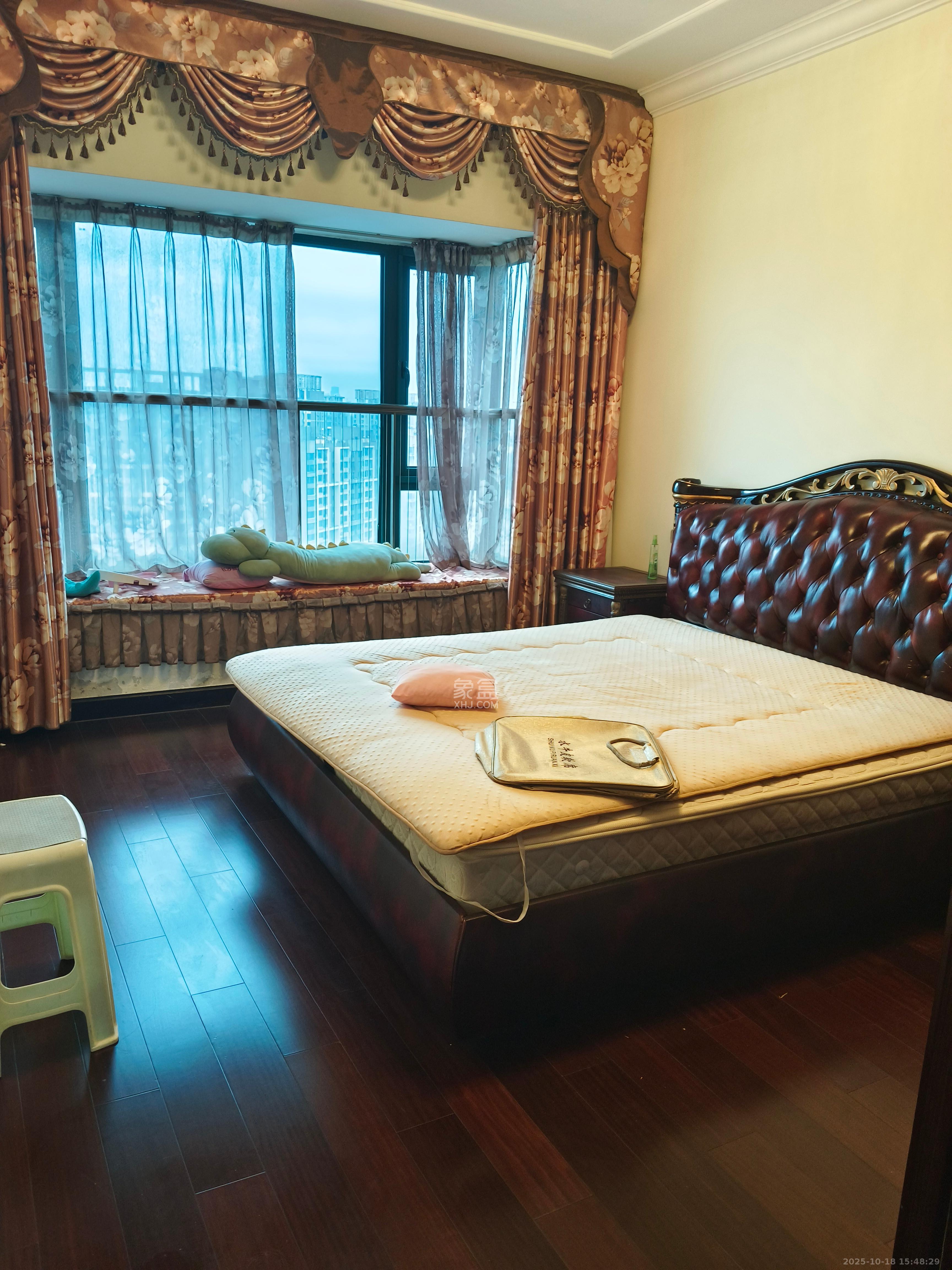 恒大雅苑  3室2厅2卫    2700.0元/月 恒大雅苑  3室2厅2卫    2700.0元/月室内图