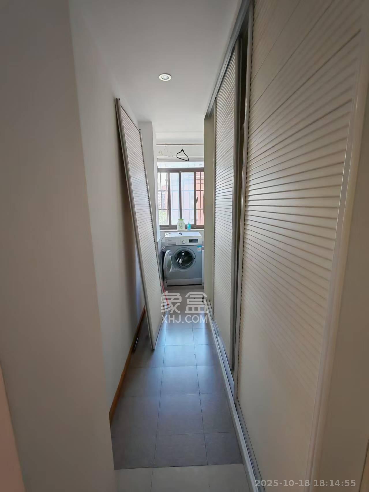 绿地公馆（绿地名邸）  1室1厅1卫    1300.0元/月室内图