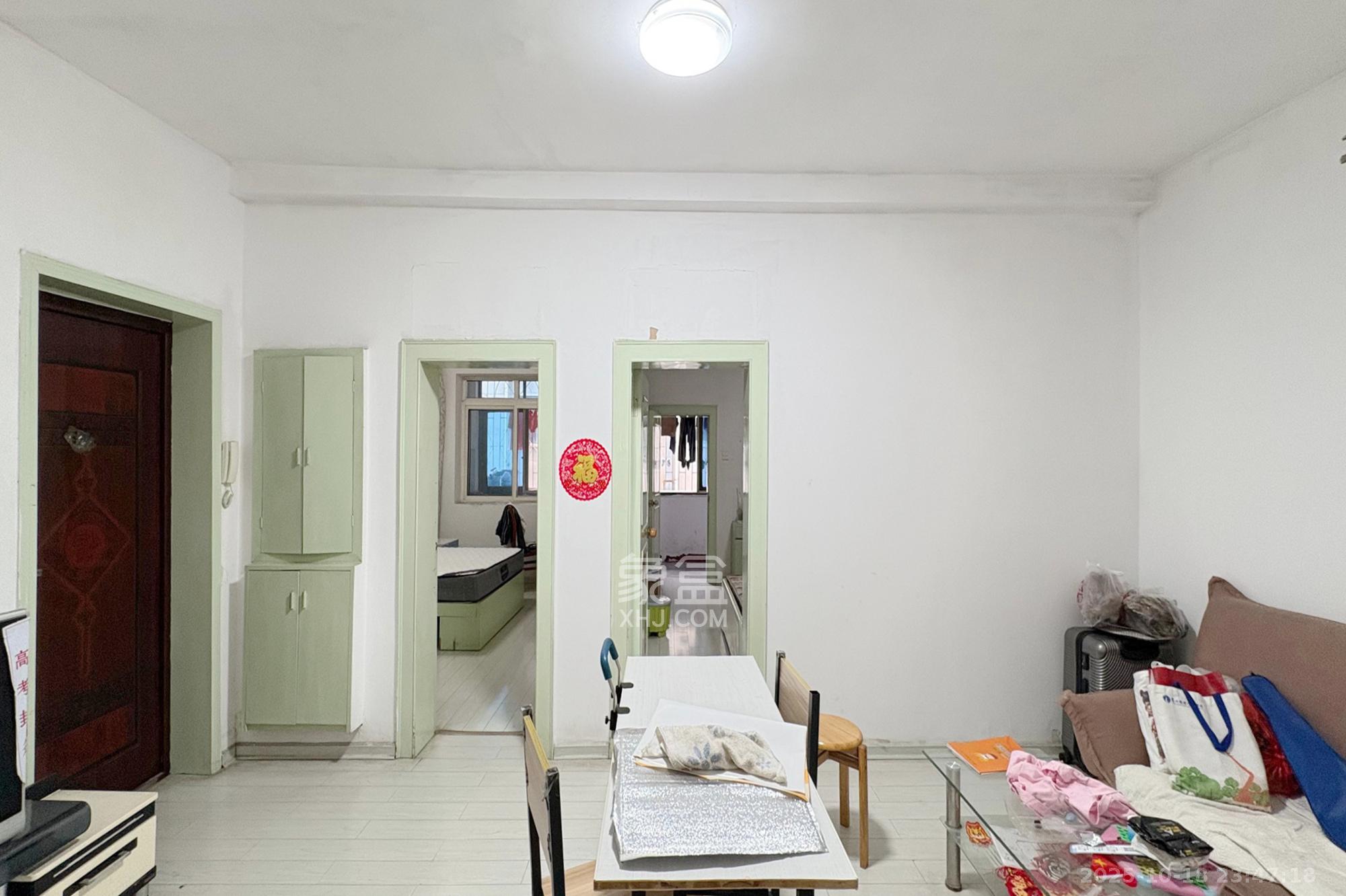 化工宿舍 2室1厅1卫 45.0万 化工宿舍 2室1厅1卫 45.0万客厅