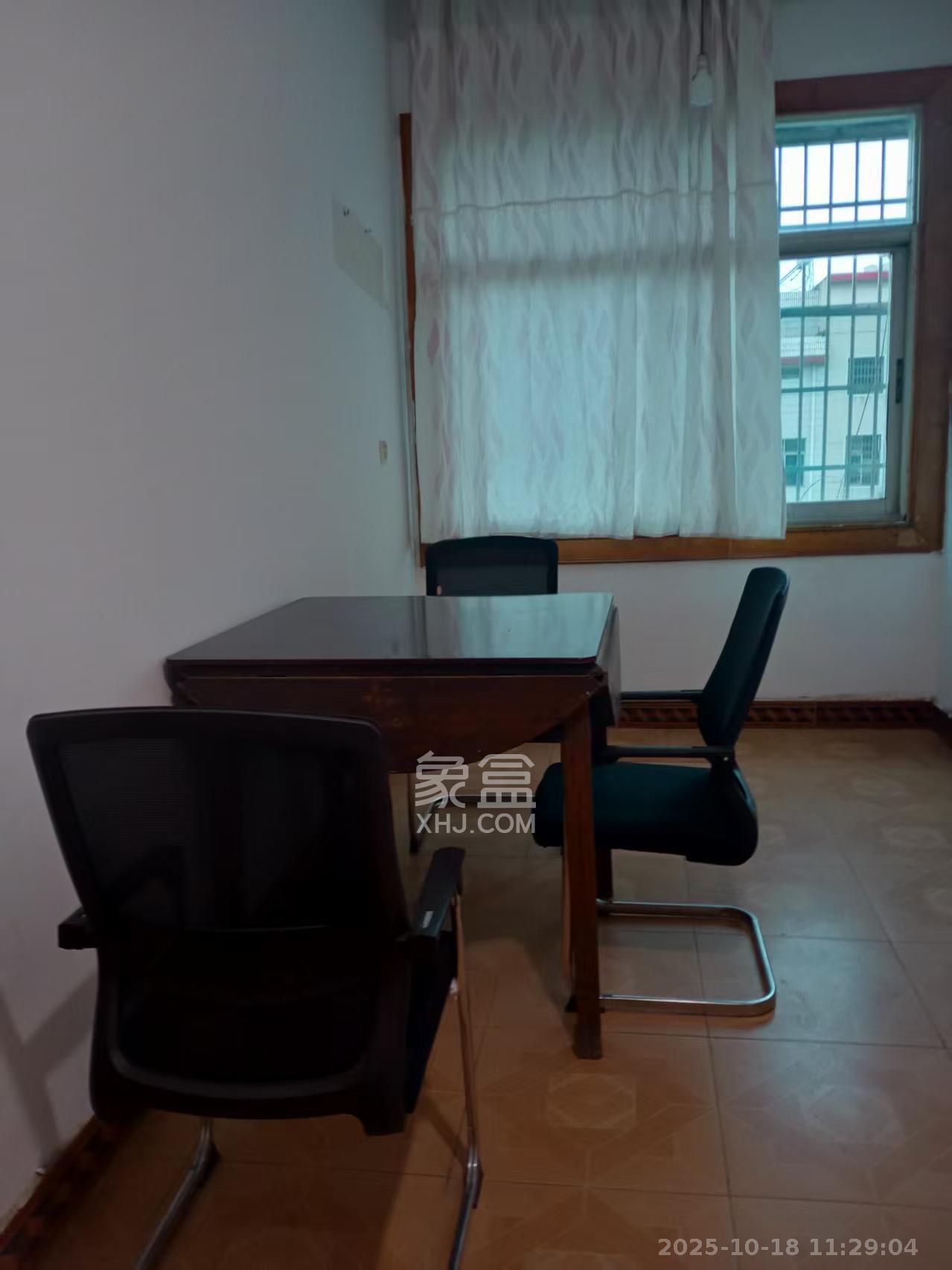 洞井商贸城 2室2厅1卫 1200.0元/月 洞井商贸城 2室2厅1卫 1200.0元/月室内图