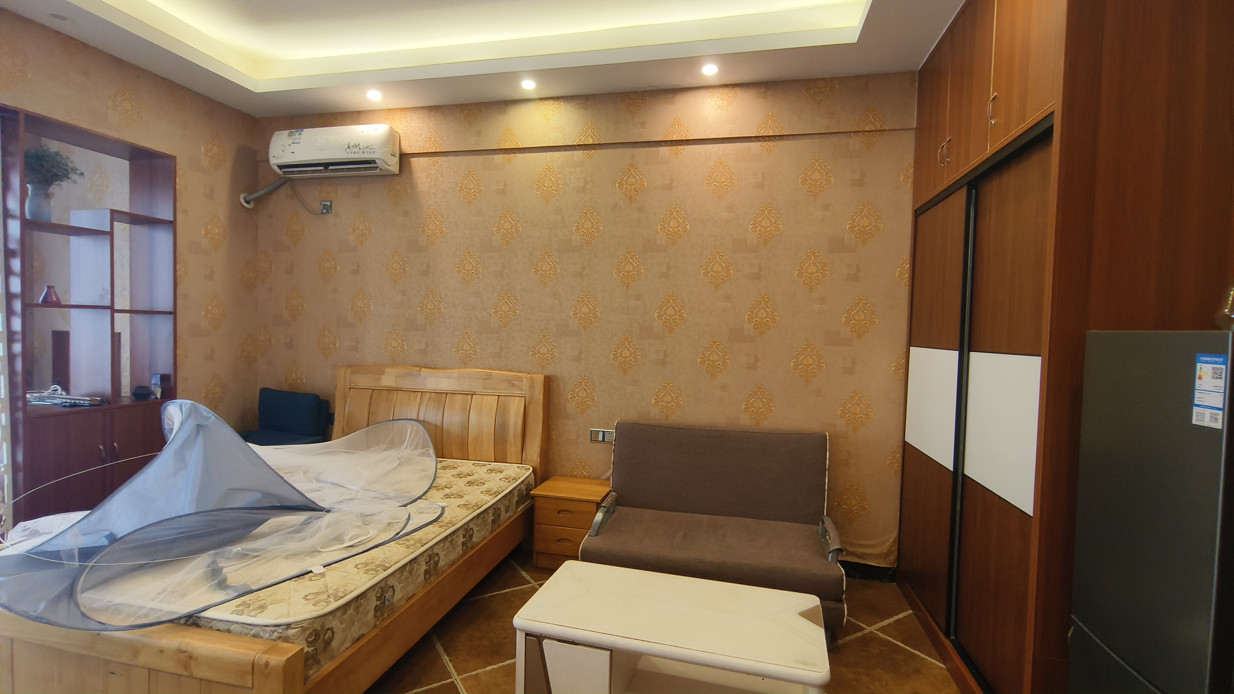 中泰财富湘江  1室1厅1卫    21.0万室内图