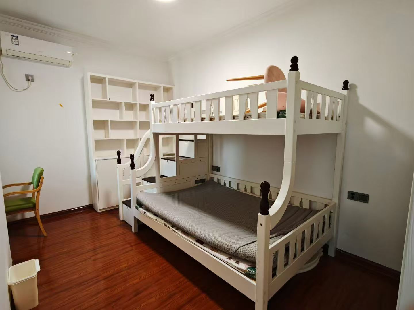 中泰财富湘江  2室2厅1卫    48.0万室内图